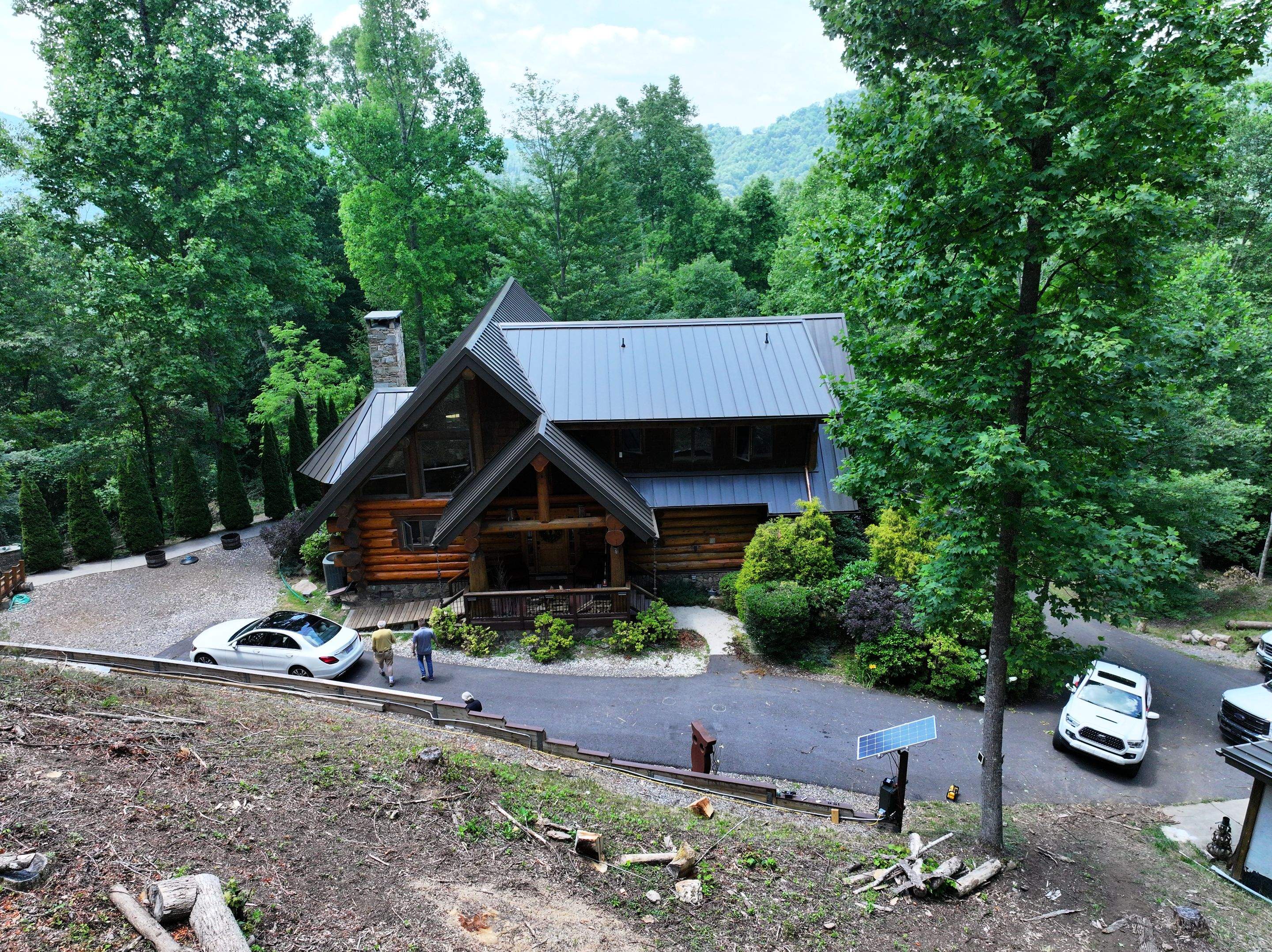 Burnished Slate Standing Seam by Omnia Roofing