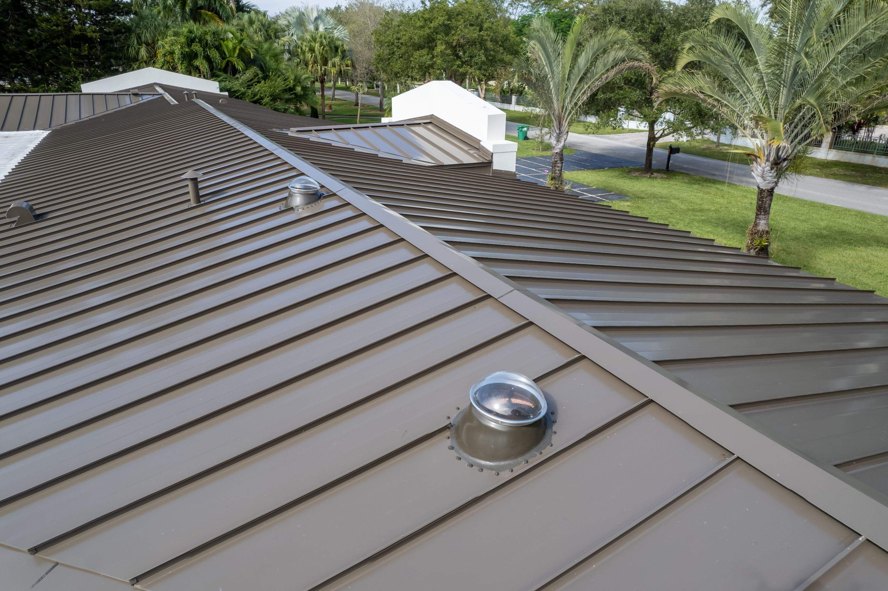Metal Roof - Galvalume - Medium Bronze by Istueta Roofing