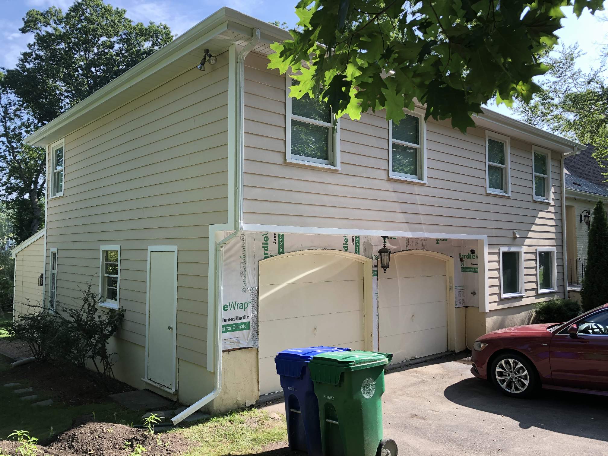 Siding Installation using Everlast Composite Siding by UBrothers Construction