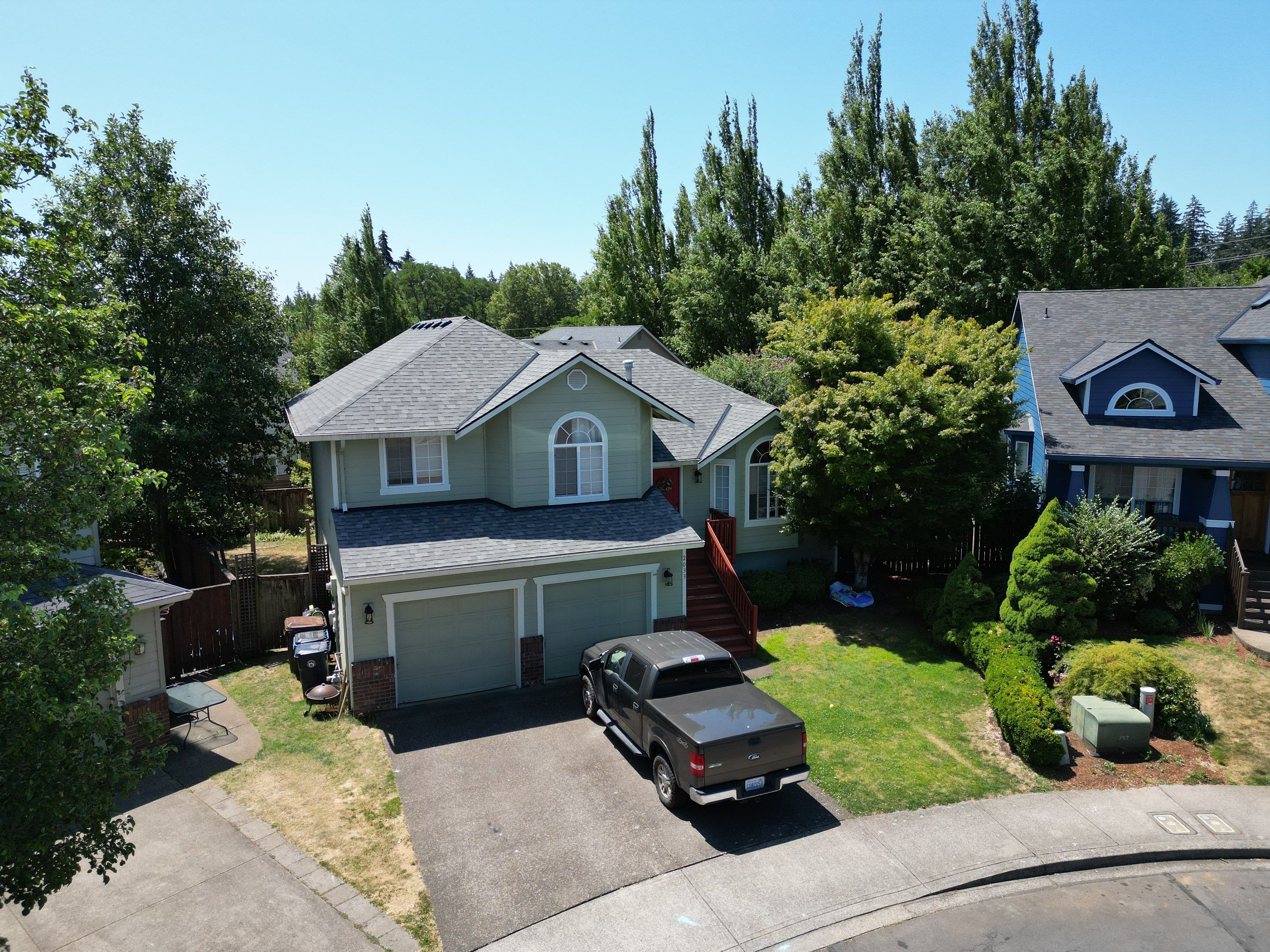 Residential Roofing Installation using Asphalt Shingles by Vitan Construction LLC 