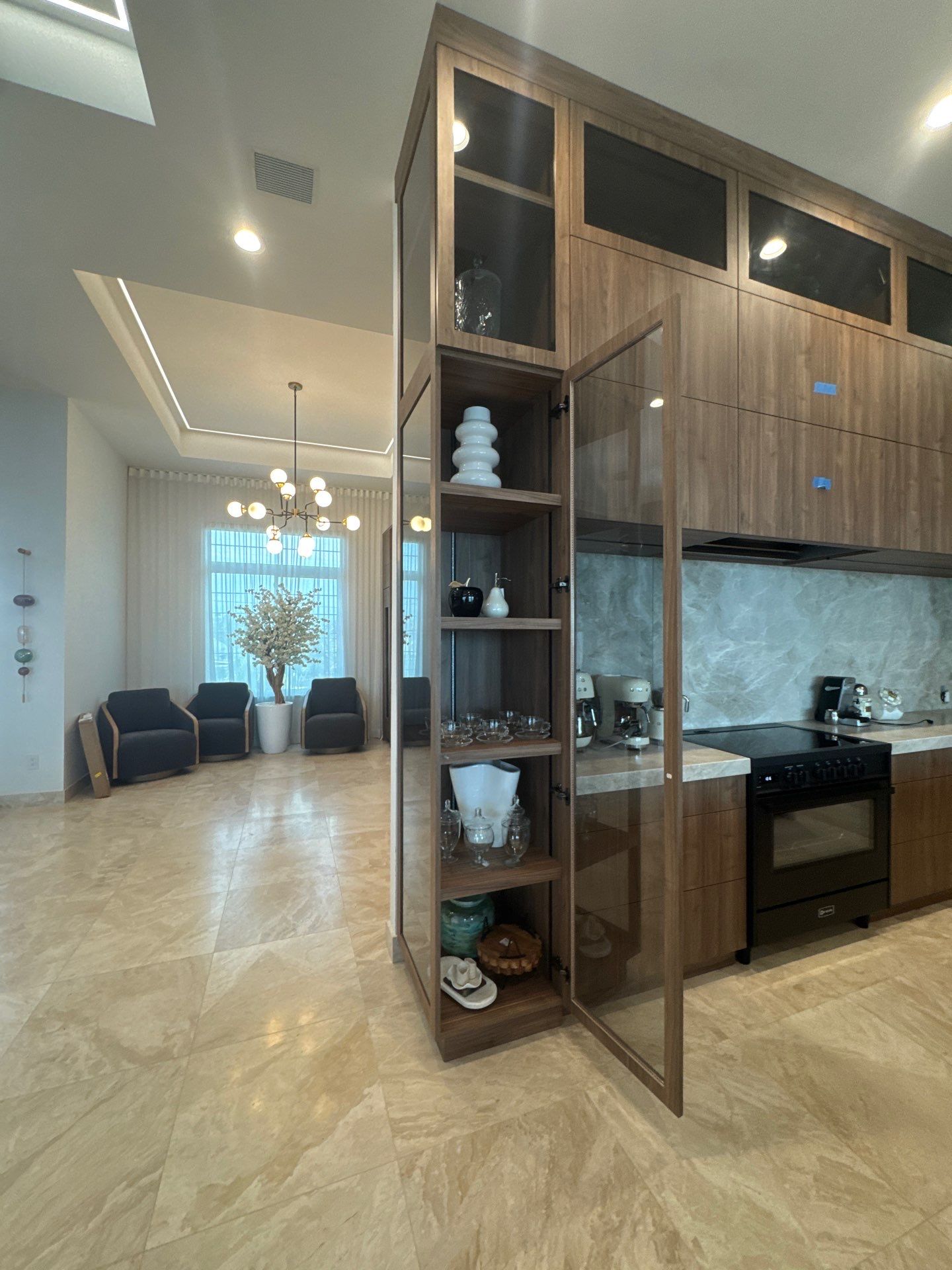 UR Cabinets featured photo.