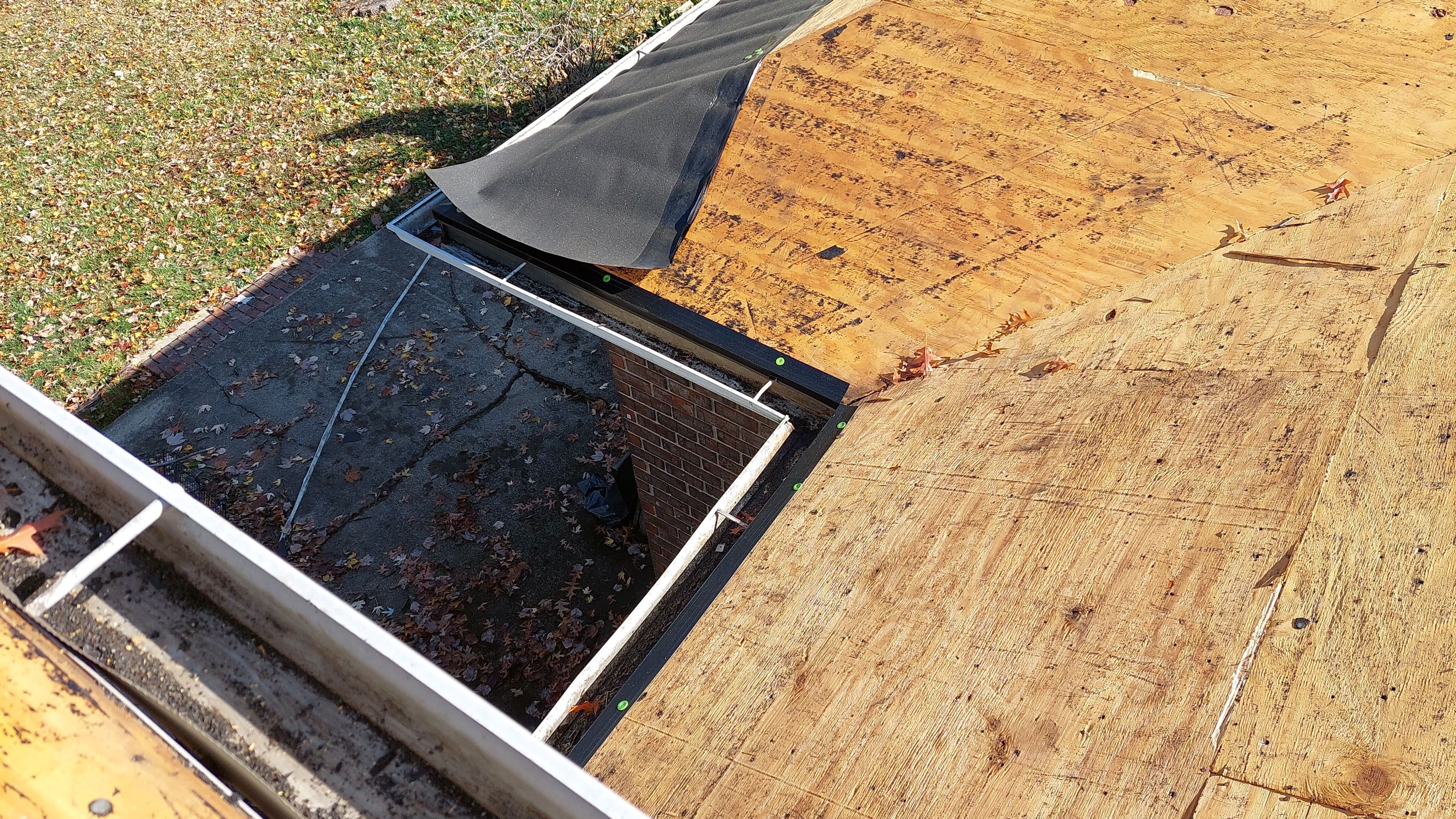 Liberty Township - Pristine Black by Tamlin Roofing