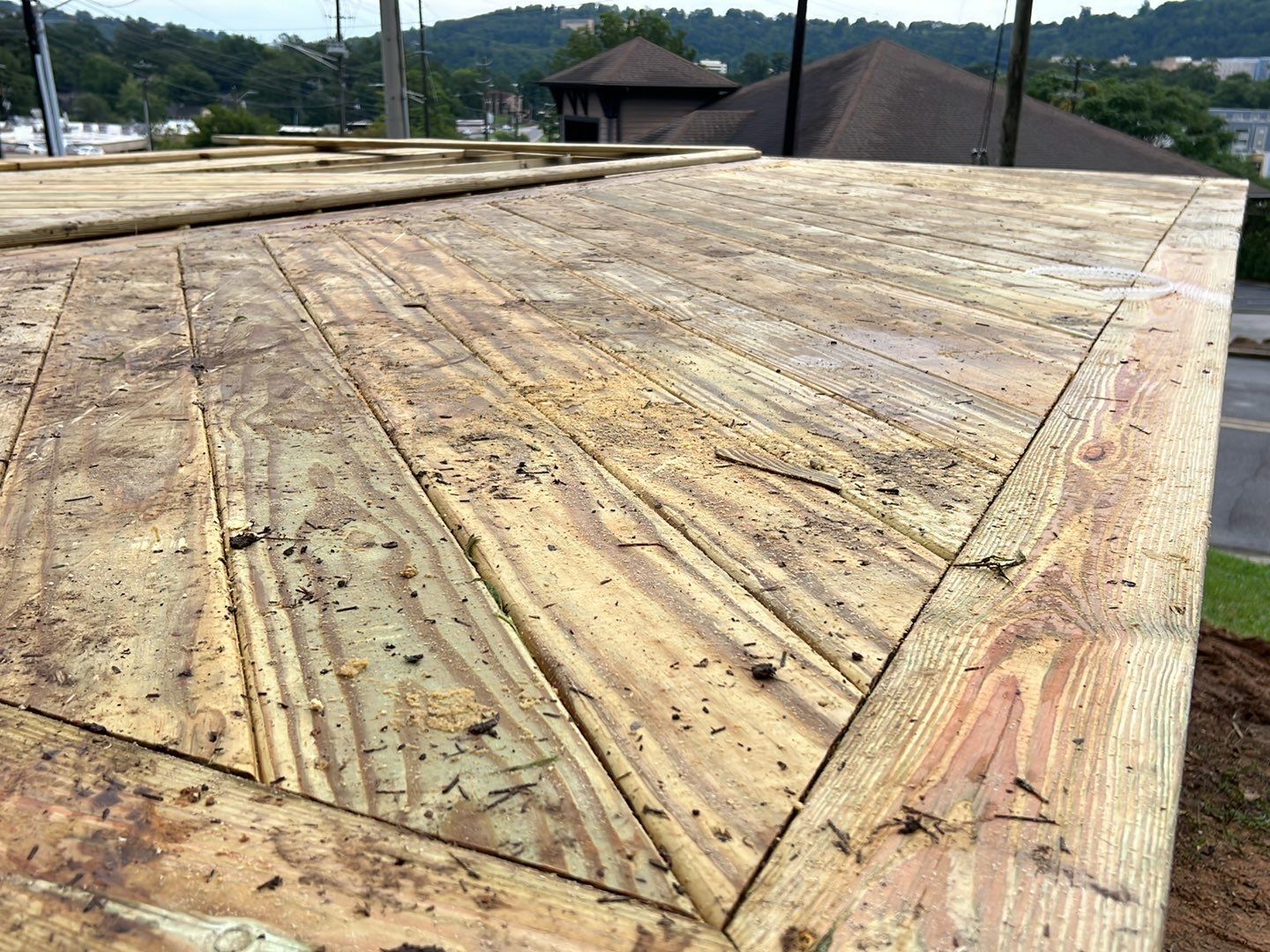 Independence Drive - Deck Installation   by Pillar and Pine