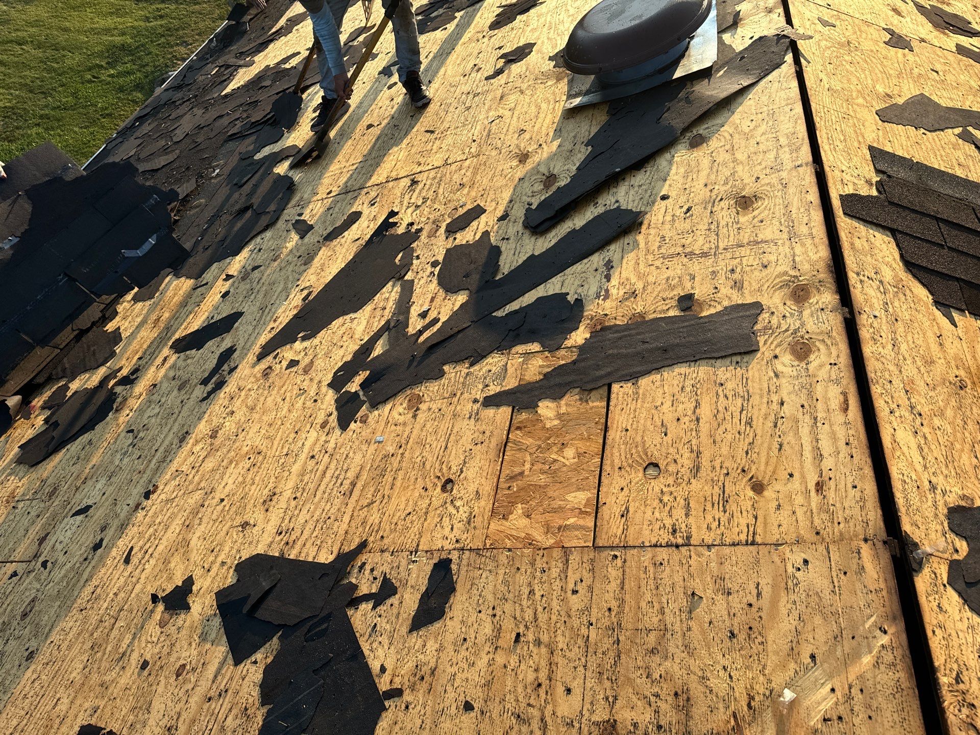 Residential Roofing Installation using GAF HDZ SHINGLES by La Bendicion Contruction Llc
