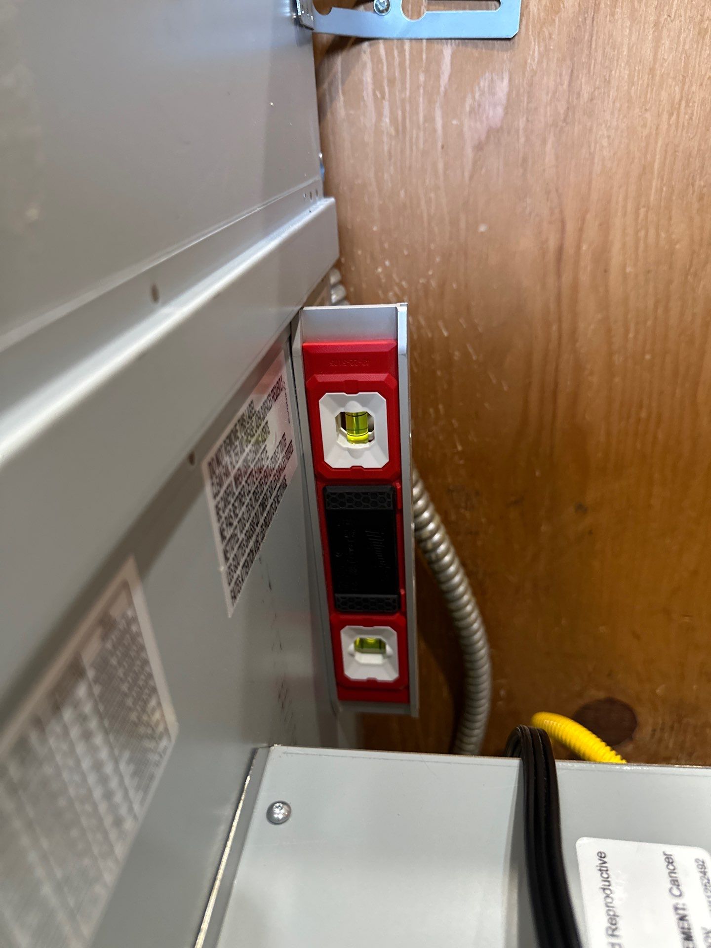 Dishwasher/ Gas Cook Top/ Pop Up Vent (Installation) by RoundHouse Installations