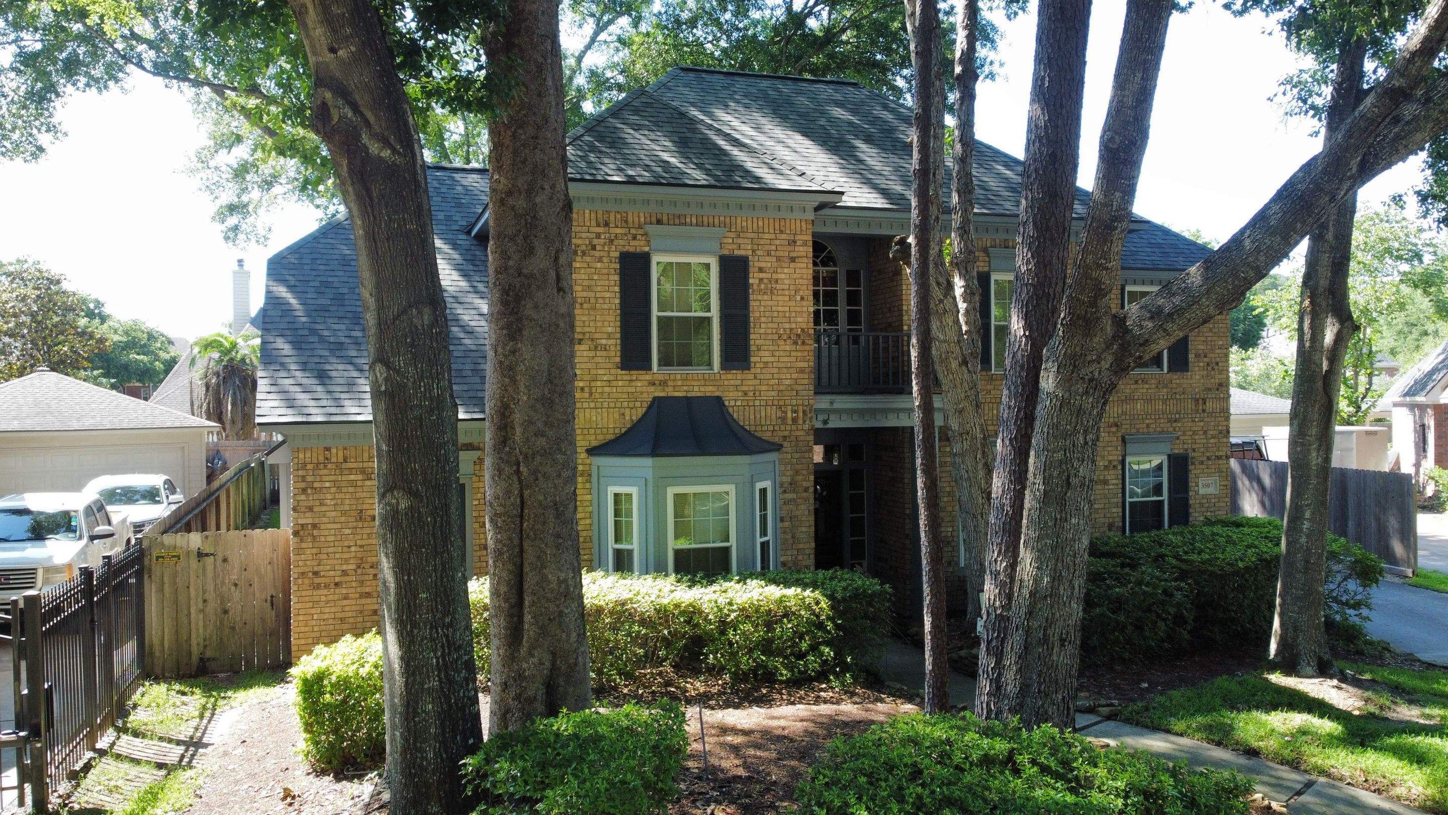 Owen's Corning TruDef Duration (Estate Gray) - Kingwood, TX by GPRC