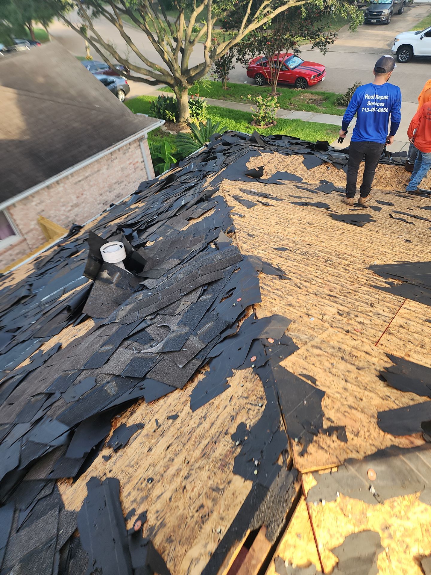Residential Roofing Installation using Owen's Corning Duration (Lifetime) Shingles by Roof Repair Company