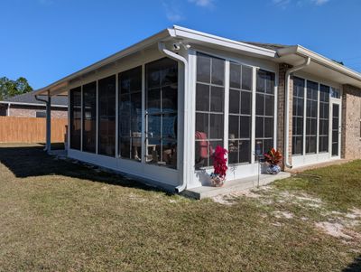 Home addition w/Vinyl 4-Track Windows