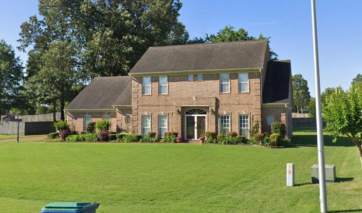 Full Residential Roof Replacement for Southaven Brick Colonial Home by Revival Roofing Services