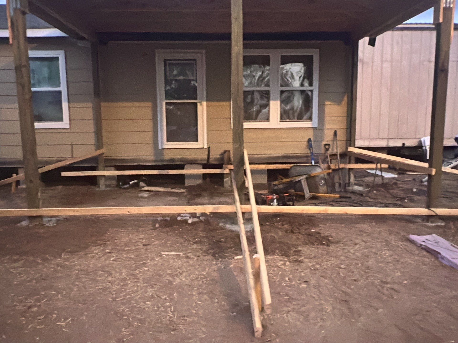 Front Porch Sitt'n by Bayfront Roofing and Construction