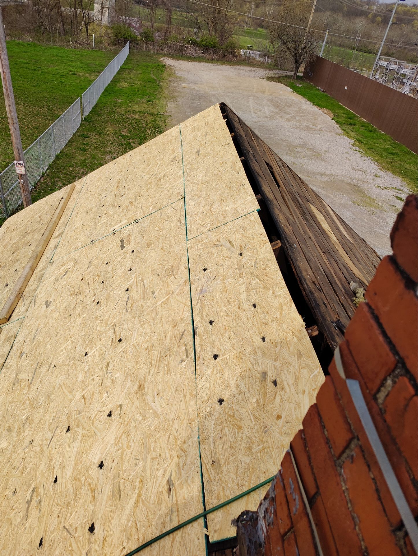 Residential Roofing Installation using GAF Timberline HDZ Charcoal by Rainstoppers Roofing