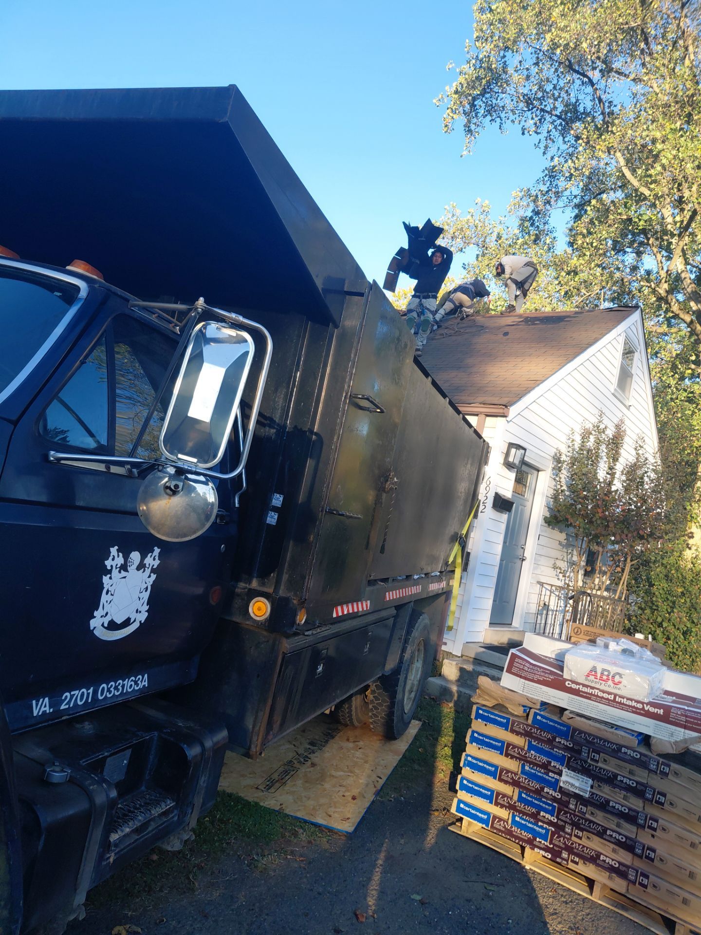 Falls Church  : Residential Roof Replacement with CertainTeed Landmark Pro in Max Def Georgetown Gray by RM Banning, Inc.