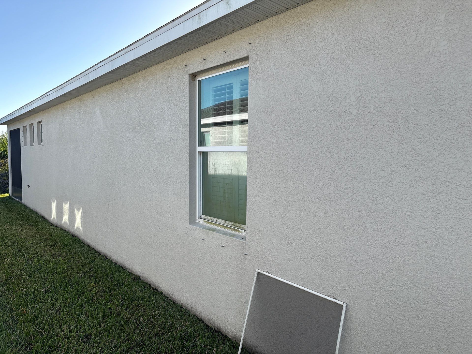 House Wash, Lanai Cleaning & Driveway Washing | Willow Walk Palmetto FL by Sunshine AquaWash