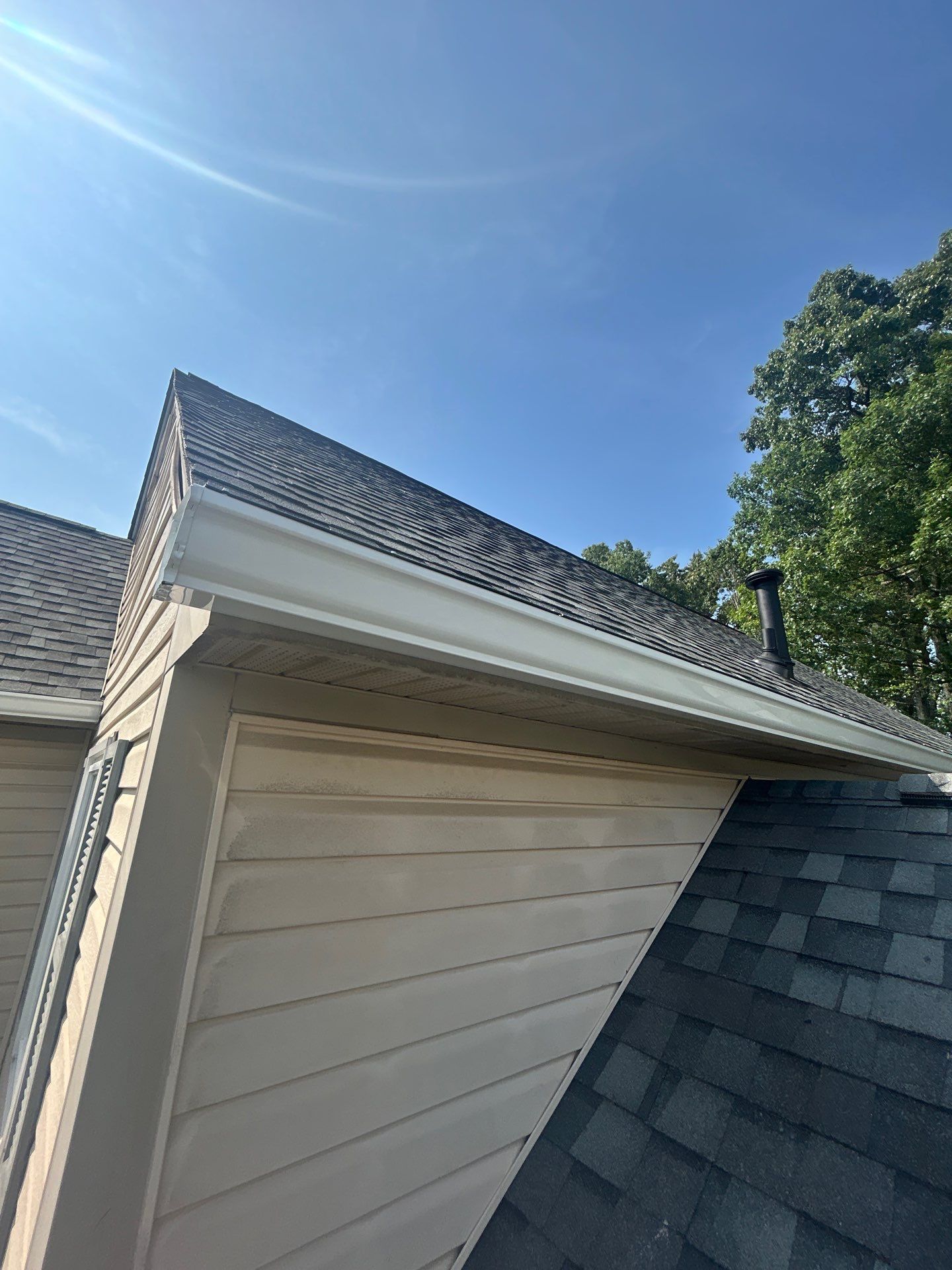 Springfield: Residential Roof Replacement with CertainTeed Landmark PRO in Max Def Georgetown Gray by RM Banning, Inc.