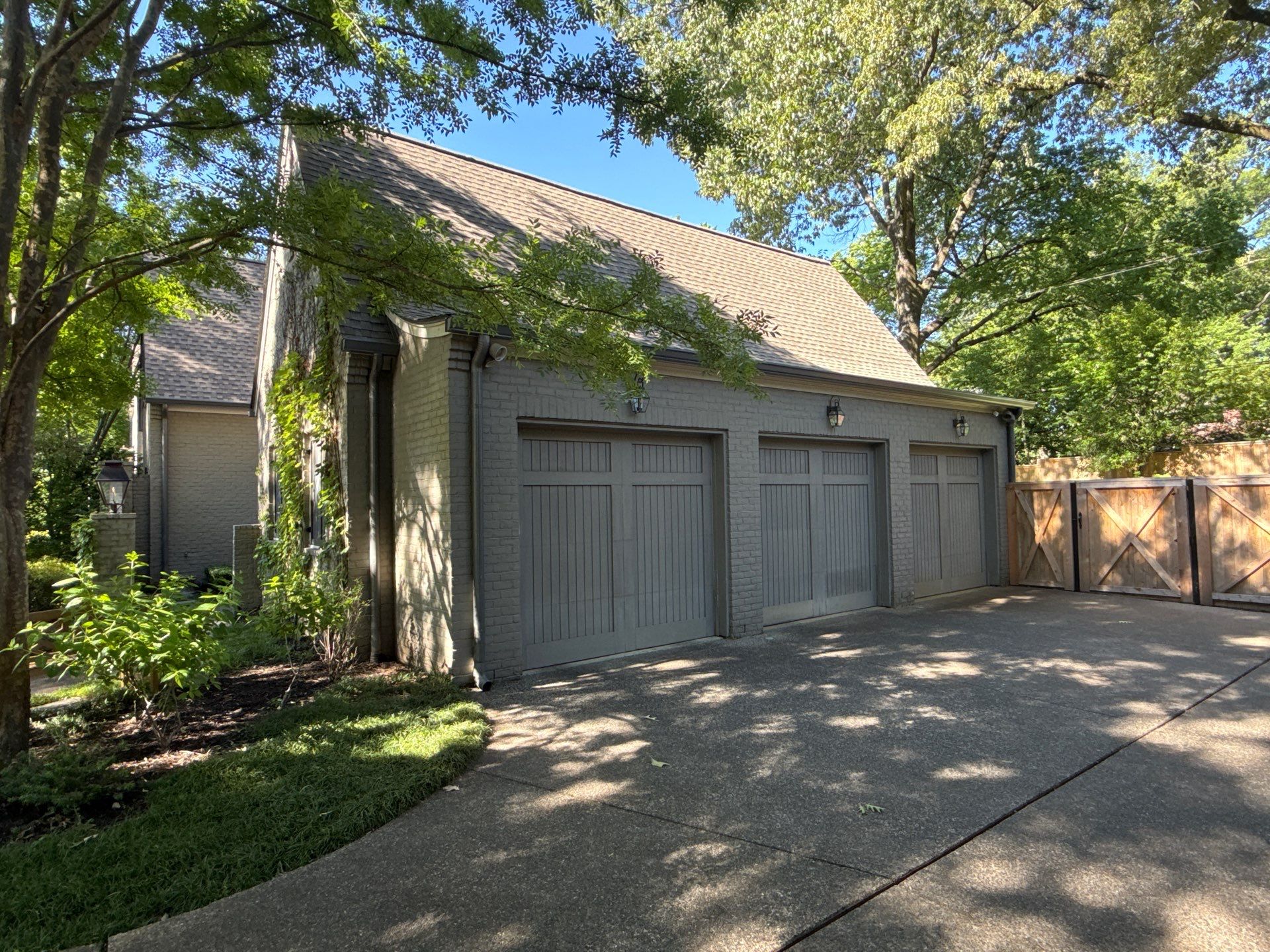 GAF Timberline HDZ Roof Replacement and Exterior Wood Repairs in Memphis by Revival Roofing Services