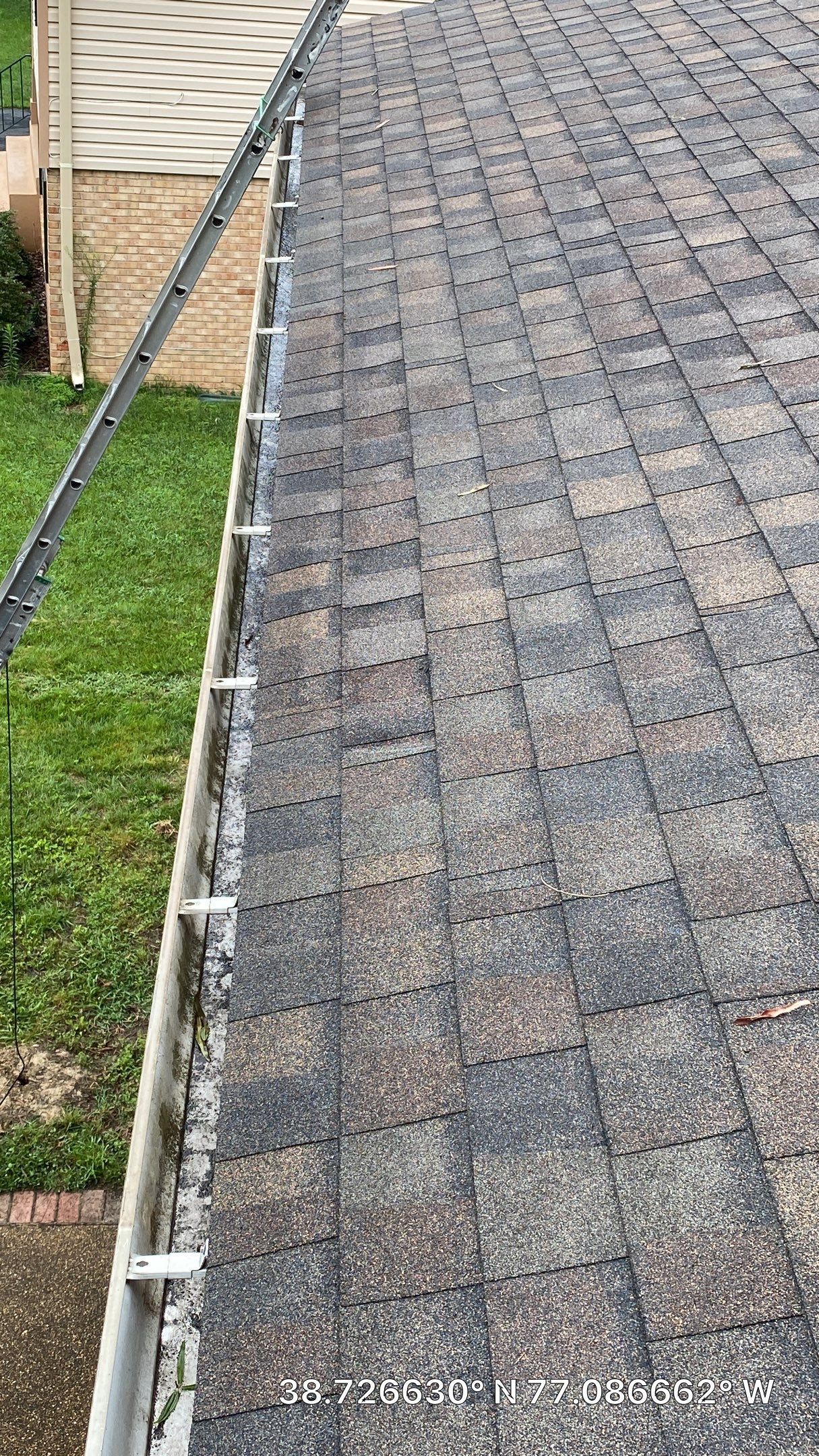 Alexandria: CertainTeed Landmark Pro Architectural Shingles in Max Def Shenandoah by RM Banning, Inc.