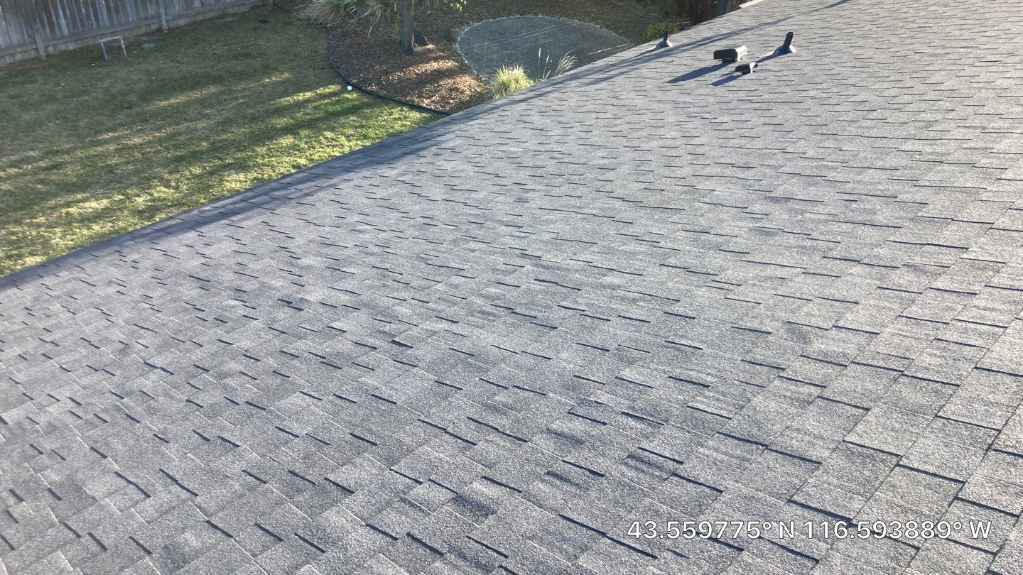 Nampa Idaho Single Level Residential Roofing Installation using Owens Corning by ID Roofing LLC