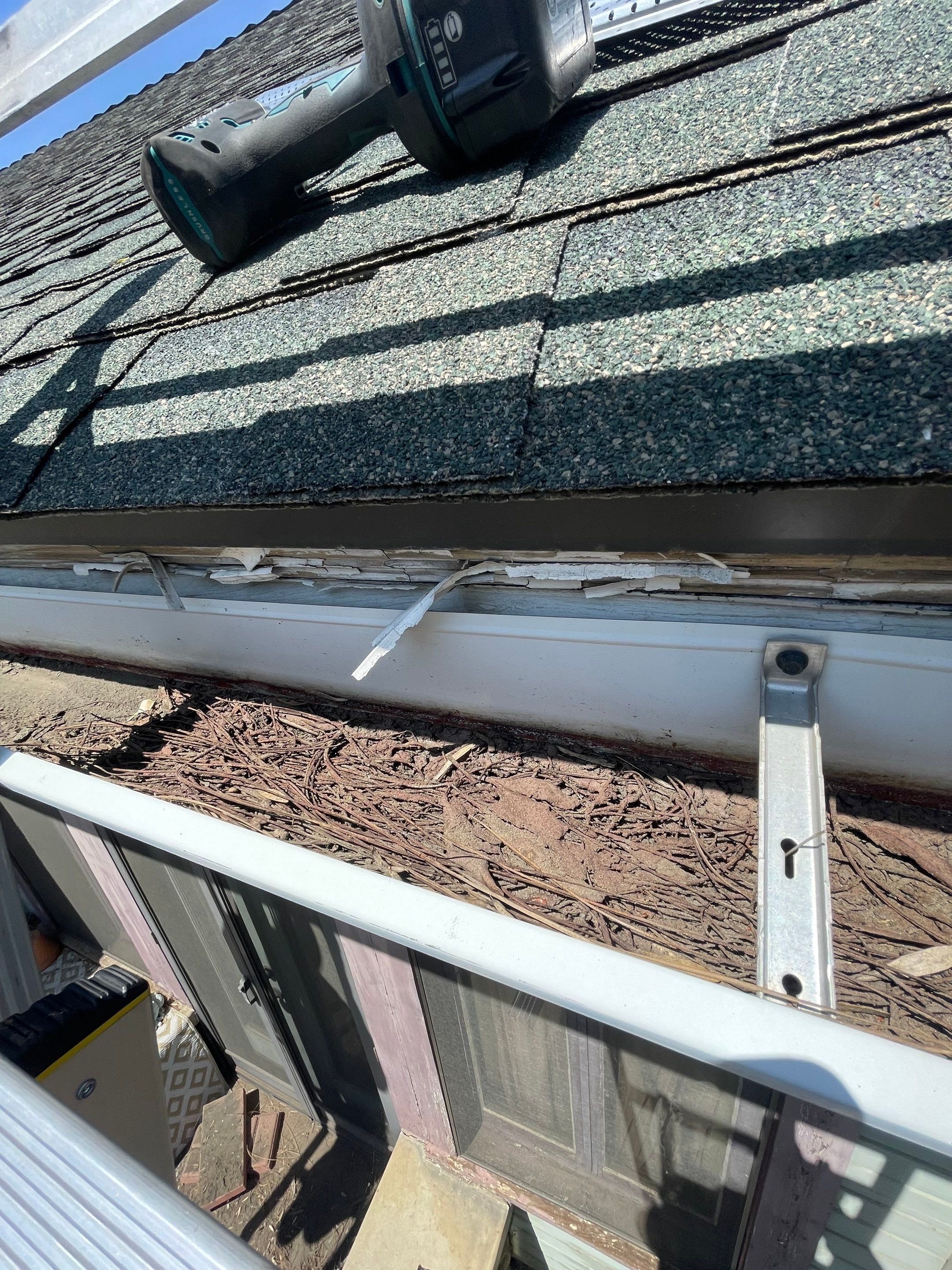 Gutter Cleaning & Guard Installation in San Dimas Ca by Palm Coast Solar Cleaning