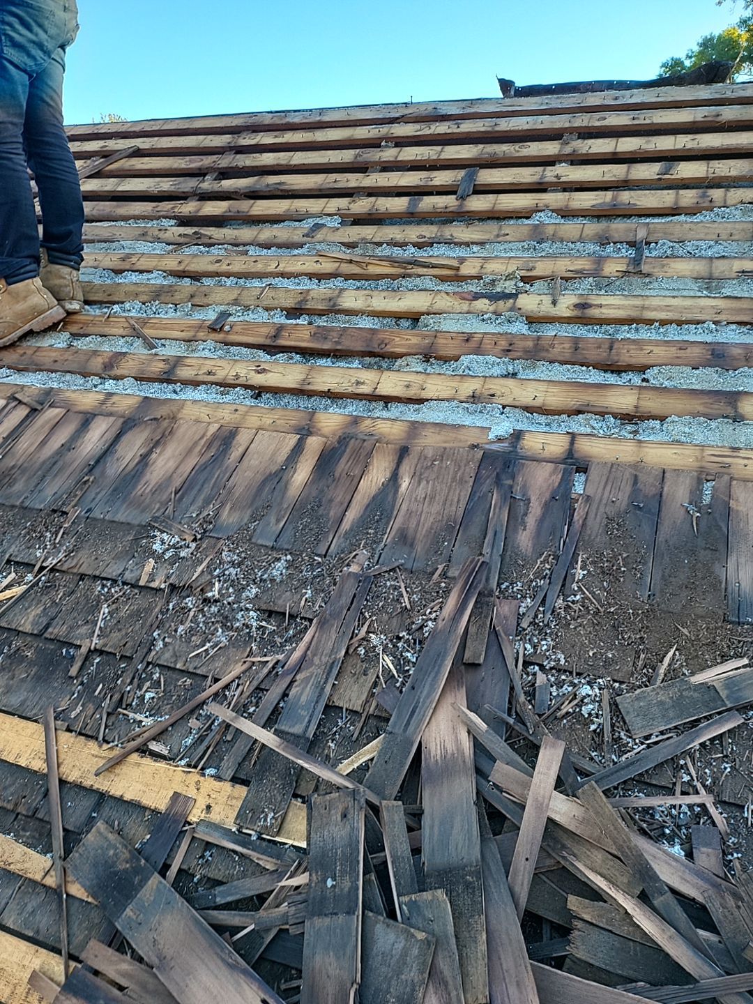 Residential Roofing Installation using Owens Corning Duration Onyx Black by A Plus Exterior