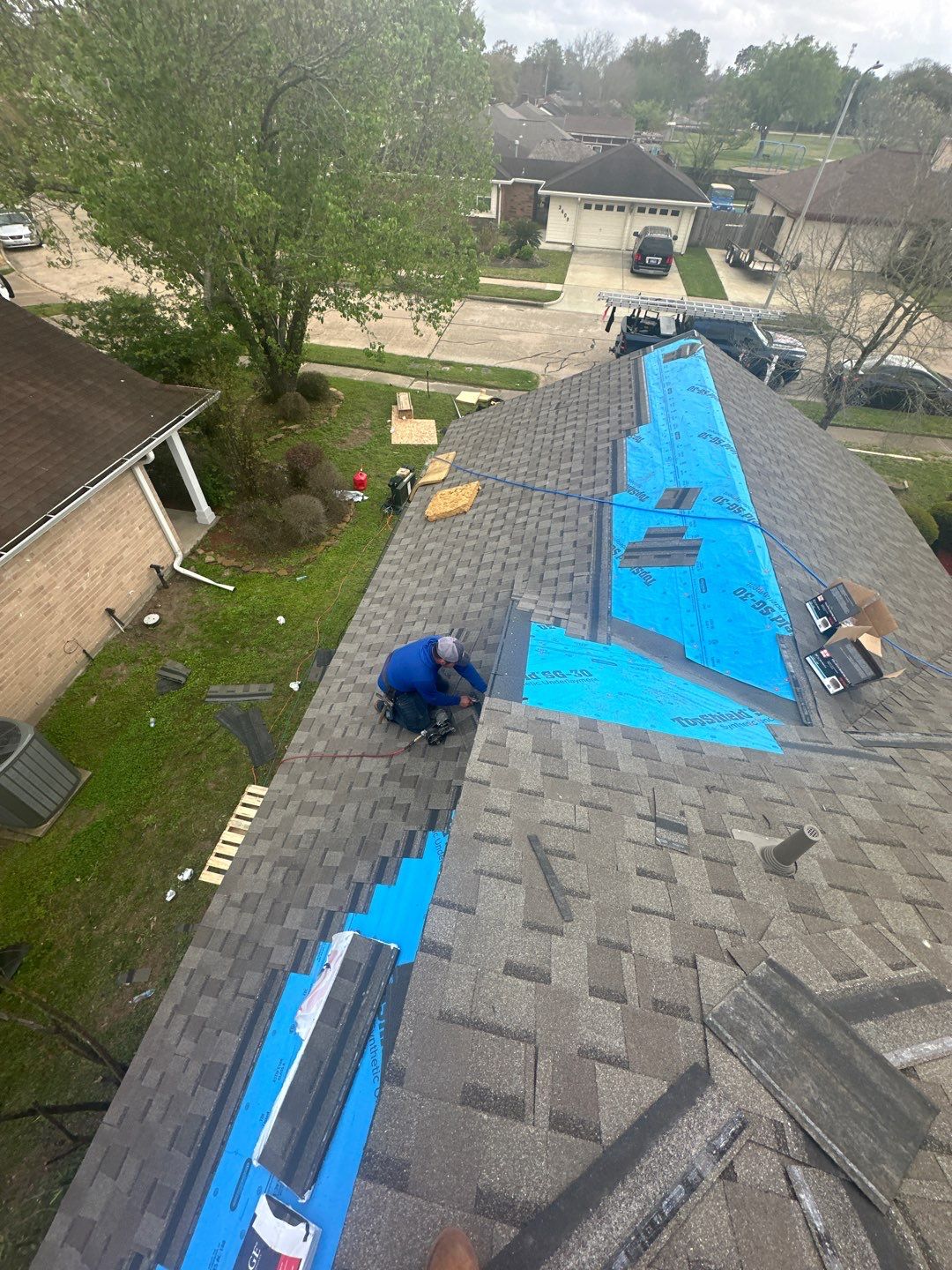 Residential Roofing Installation using Owen's Corning Duration (Lifetime) Shingles by Roof Repair Company