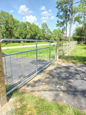 Farm Fence in Naples