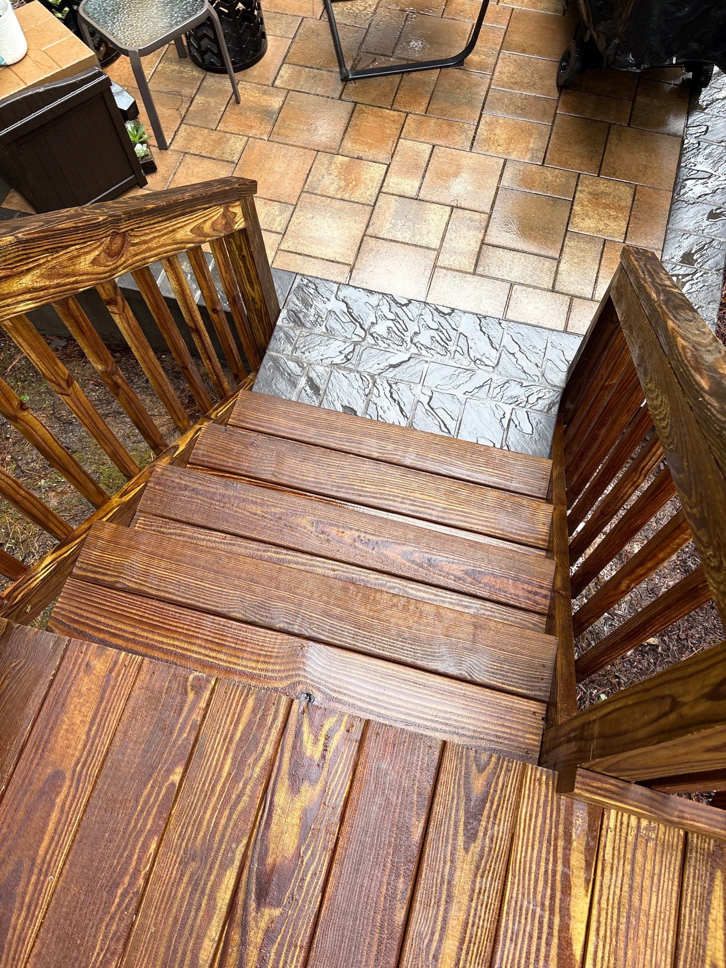 Wood Deck using Wood Sealant by DuraSeal