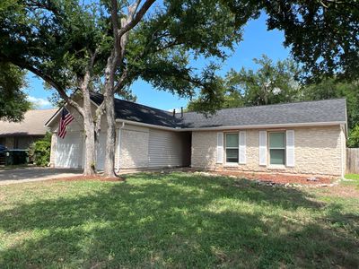 Roof, Gutters and Hardy siding