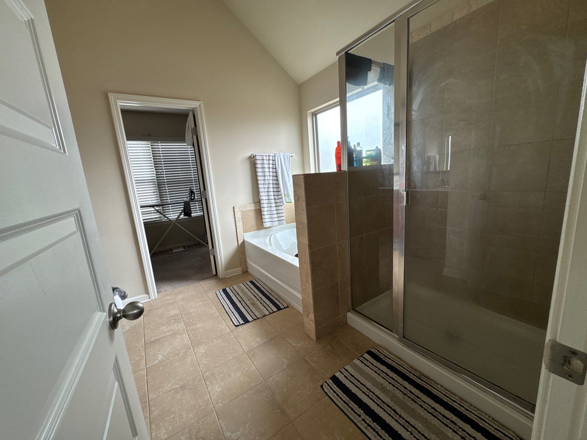 Master bathroom renovation by Prudencio