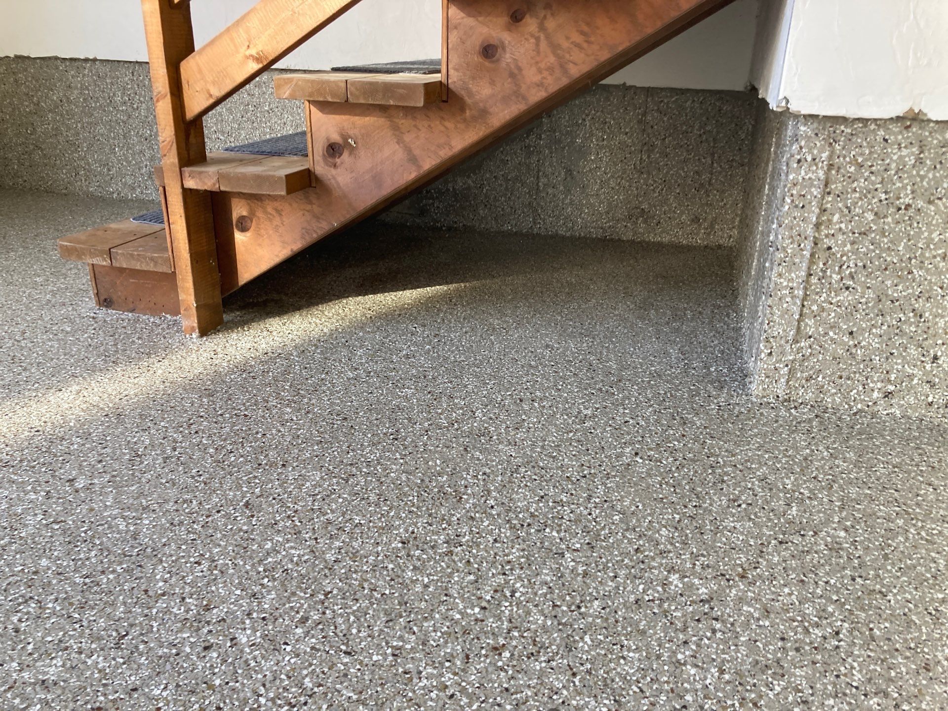 Garage in Nashua, NH 03063 by Symphony Concrete Coatings