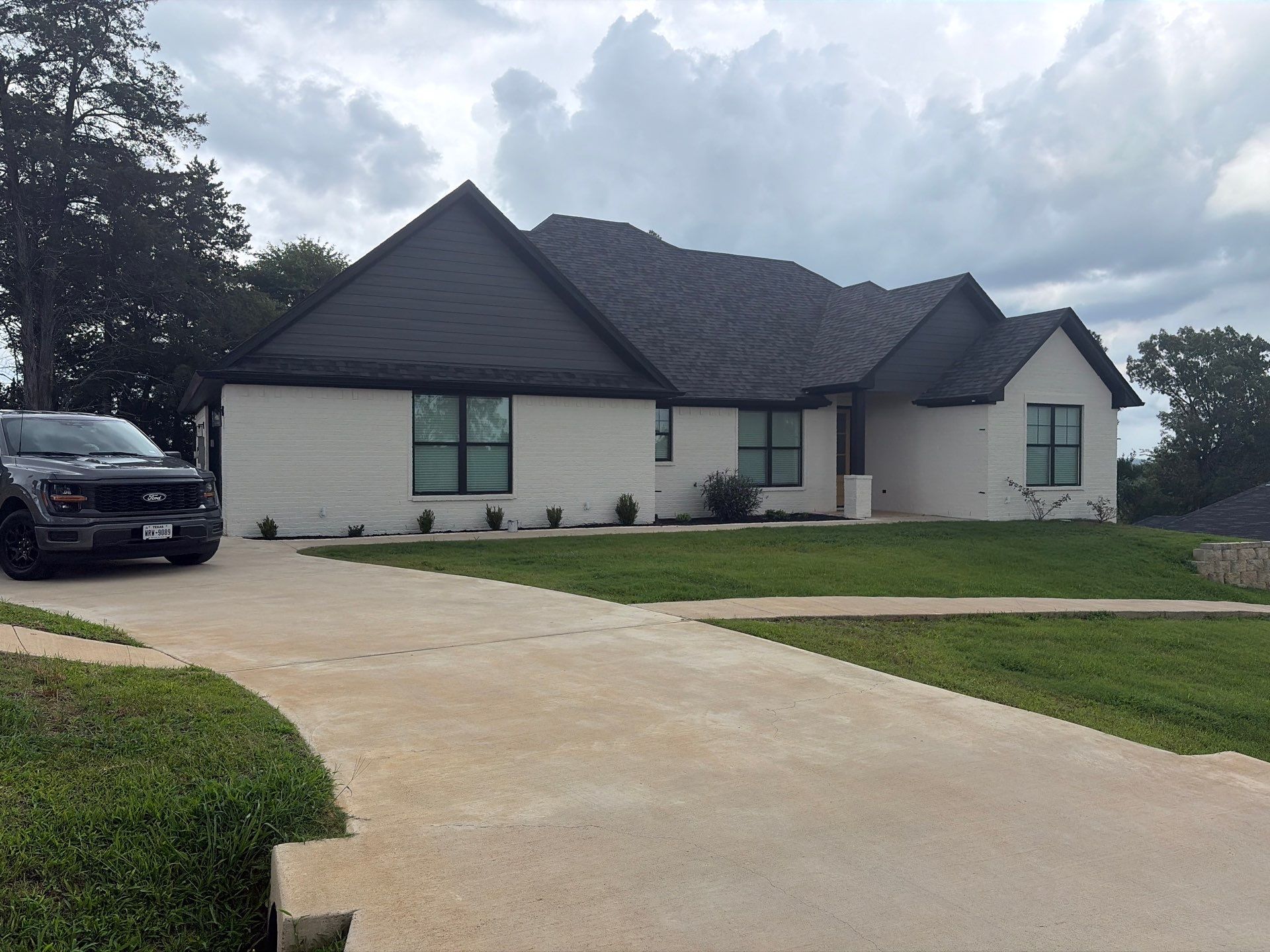 Bright Brick Repaint in Tyler, TX by Quality Coats Painting