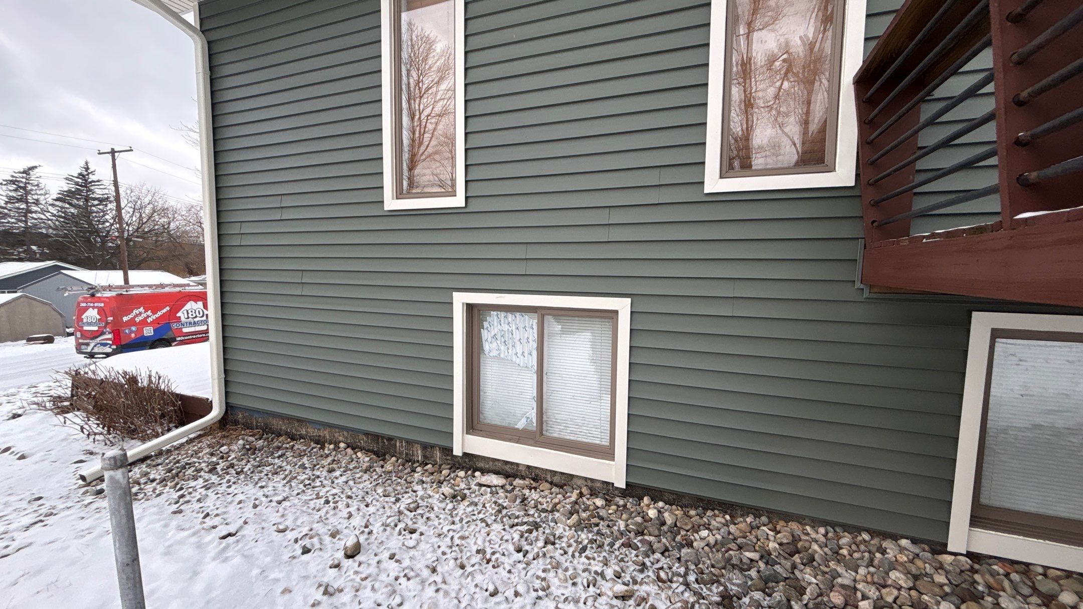 Siding Replacement using Alside Charter Oak D4.5" by 180 Contractors