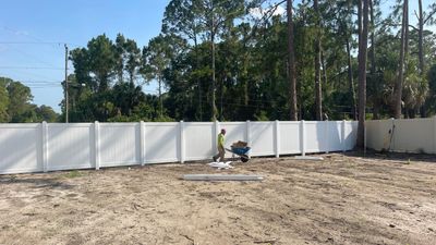 North Port, FL 6 ft. Tall White Vinyl Privacy Fence 