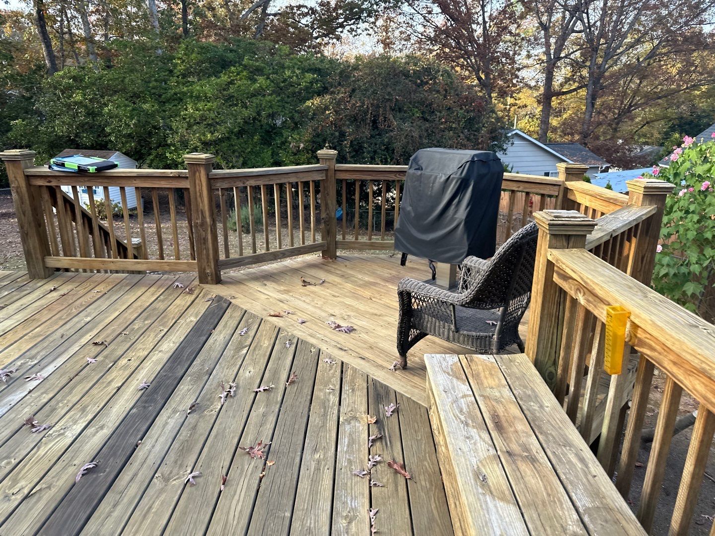 Wood Deck using Wood Sealant by DuraSeal