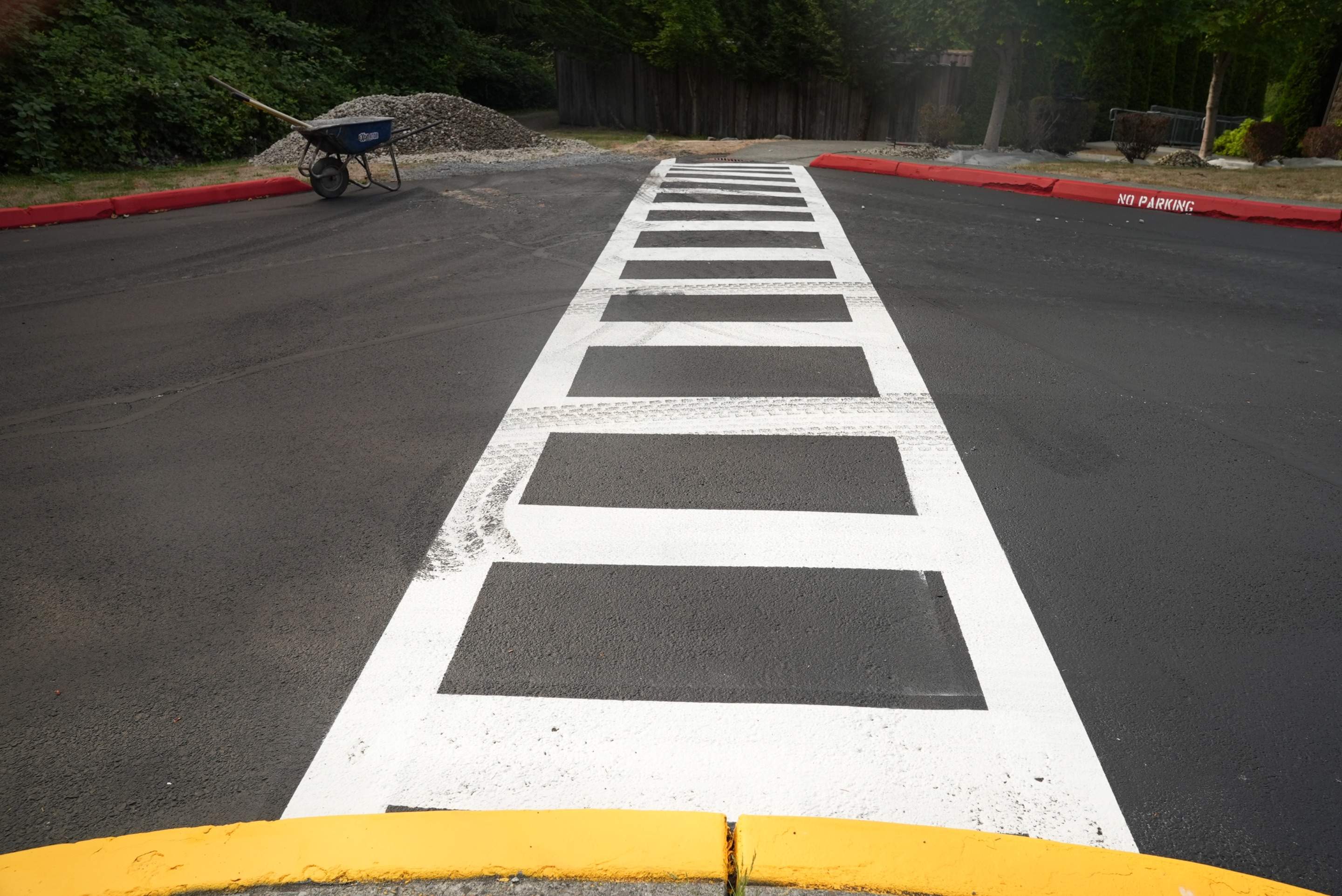 Sealcoating & Asphalt Patch Repairs | Everett  by Jireh Asphalt & Concrete Inc 