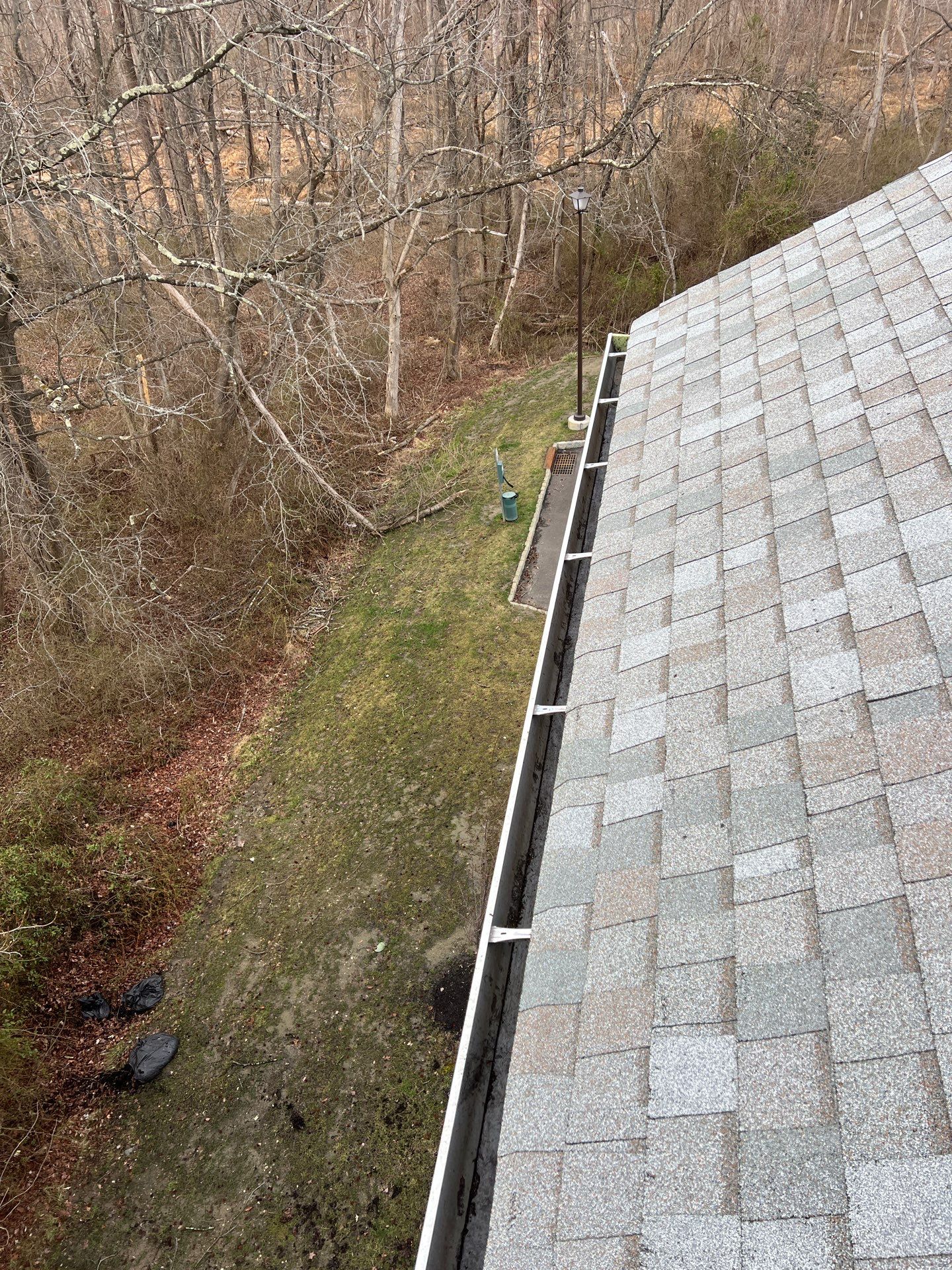 Commercial gutter cleaning New Jersey after photo with clean gutters
