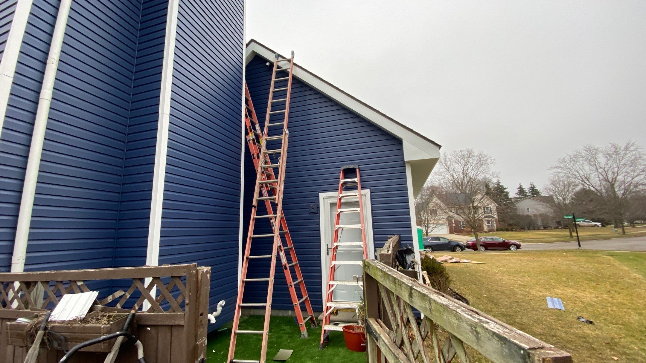 Siding Replacement using CertainTeed Restoration Classis D4 by 180 Contractors