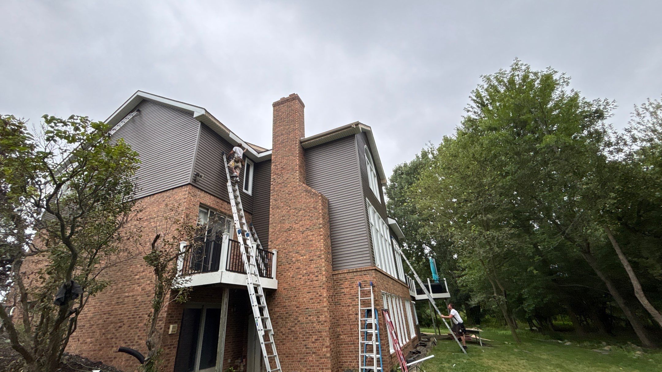 Siding Replacement using Alside Odyssey D4" Flagship Brown by 180 Contractors