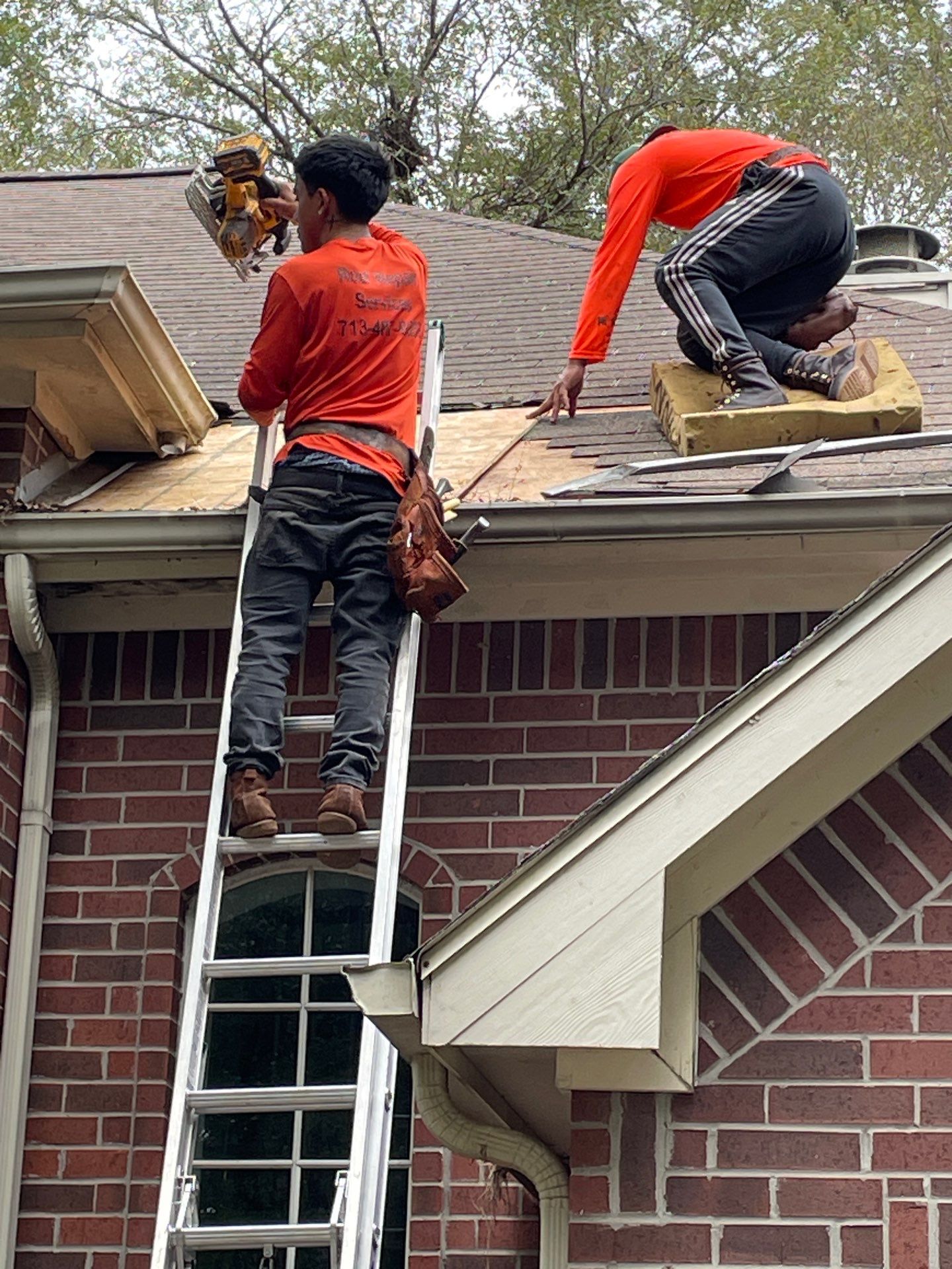 Residential Roofing Repair using Owen's Corning Duration (Lifetime) Shingles by Roof Repair Company