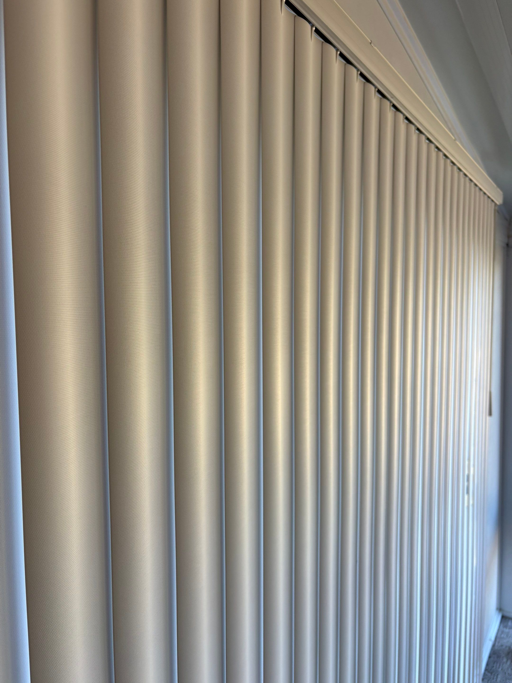 Honeycombs and Vertical Blind Sunroom Project in Athens by Blinds and Borders