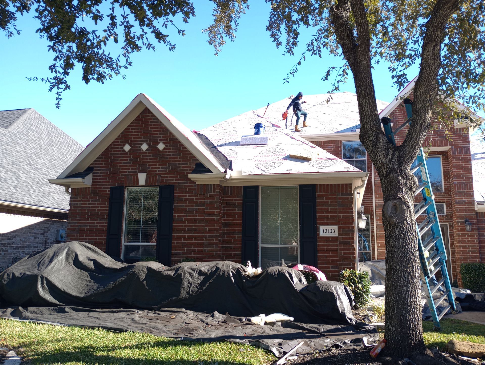 Residential Roofing Installation using Owen's Corning Duration (Lifetime) Shingles by Roof Repair Company