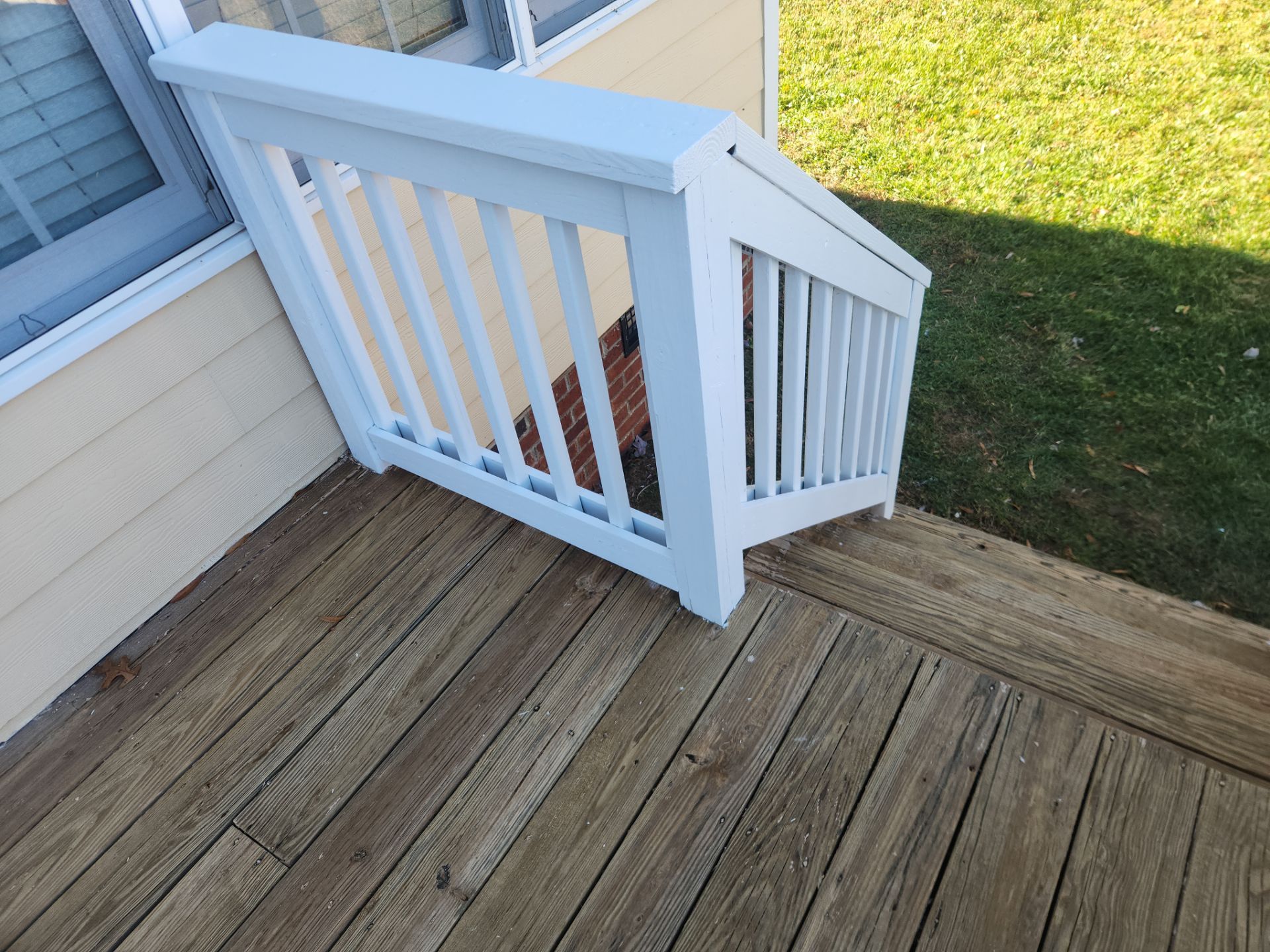 Wood Deck using Wood Sealant and Stain by DuraSeal