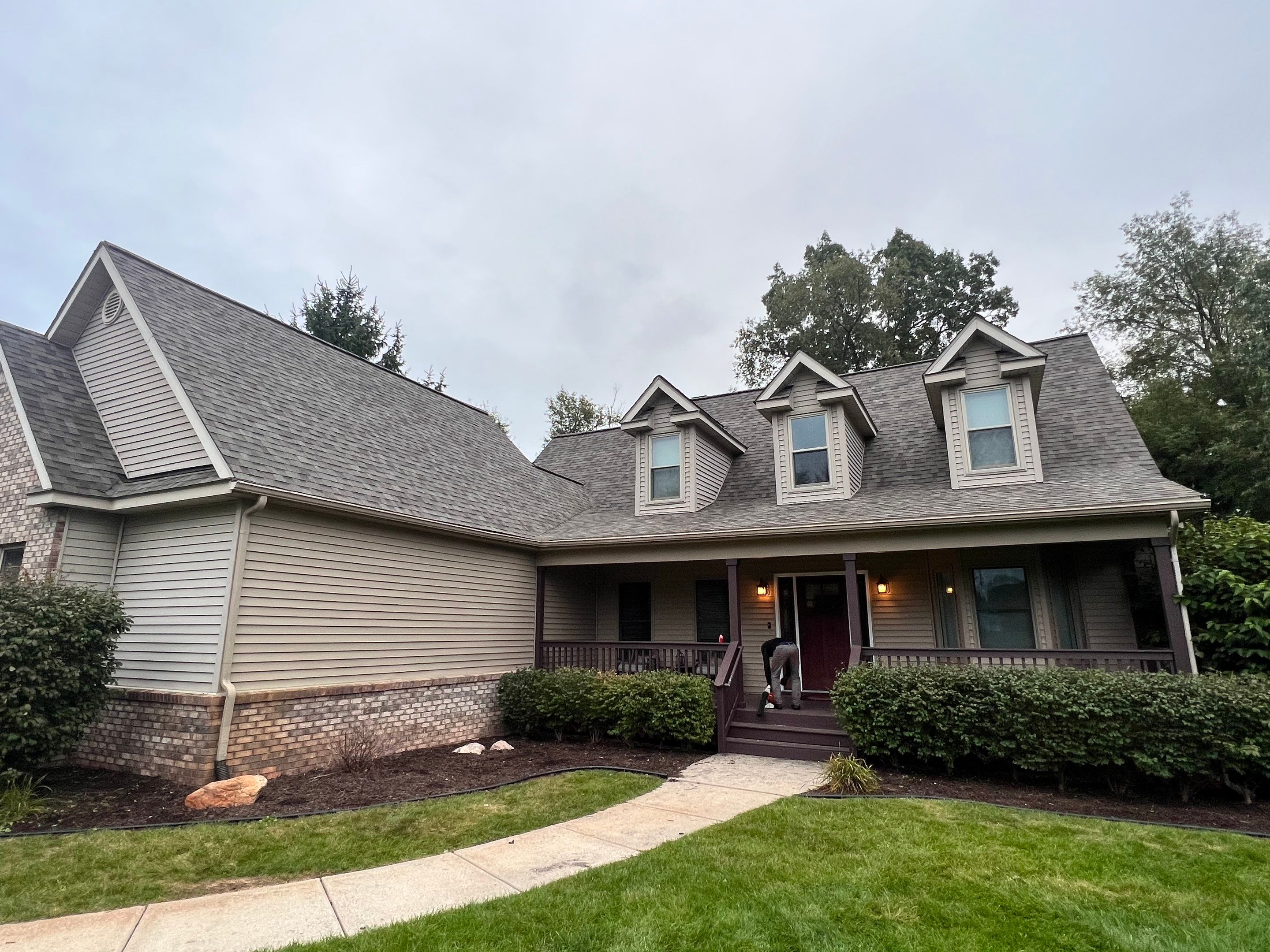 Roof Replacement using Owens Corning by 180 Contractors