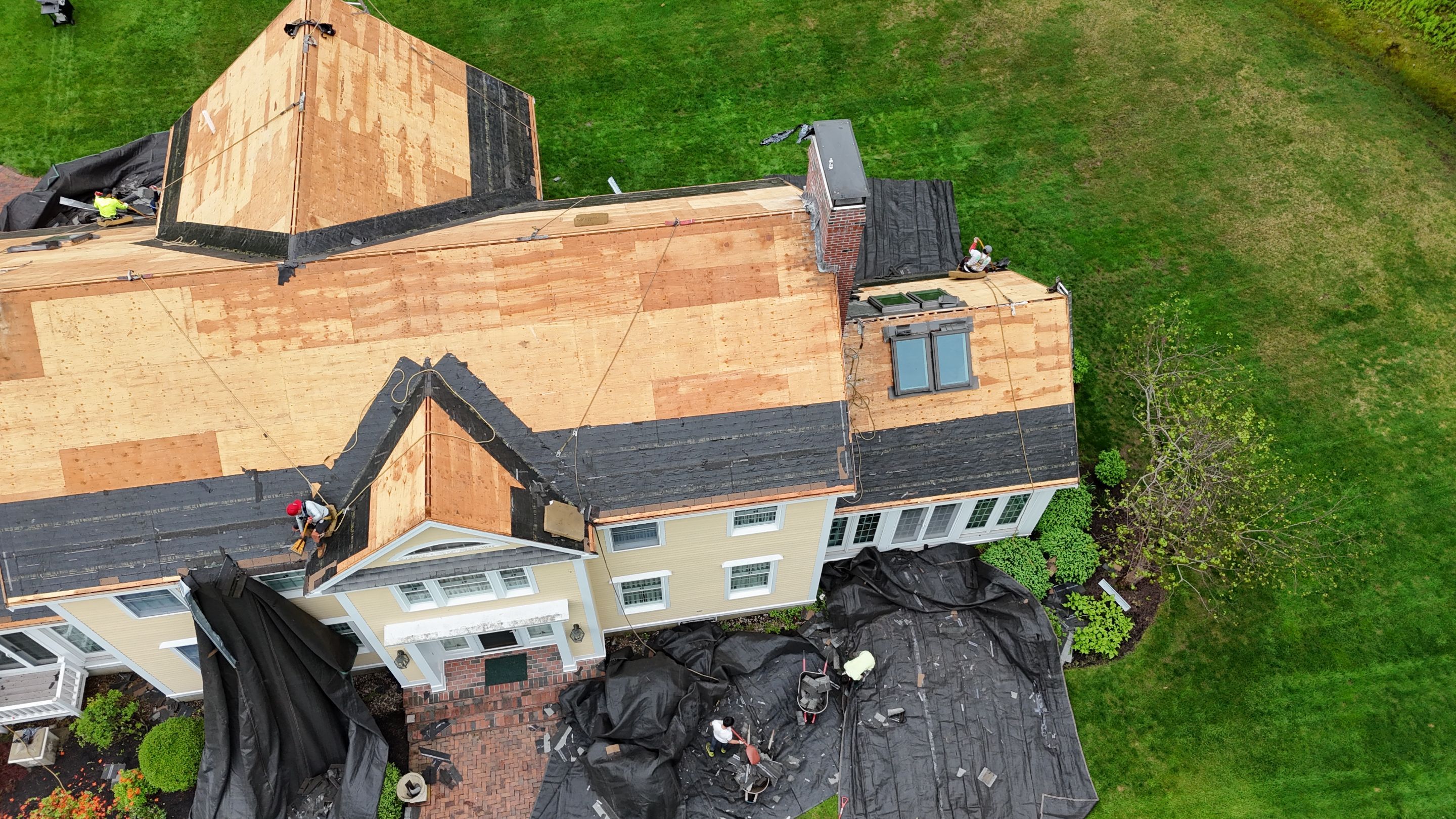 Roof Replacement with Owens Corning Shingles and Copper Flashing by Mighty Dog Roofing of Greater Middlesex County