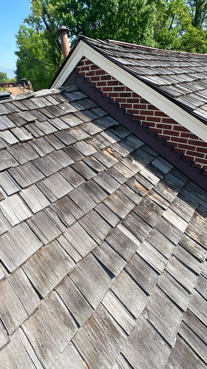 Falls Church - 18" Perfection CCA Shakes in Western Red Cedar by RM Banning, Inc.