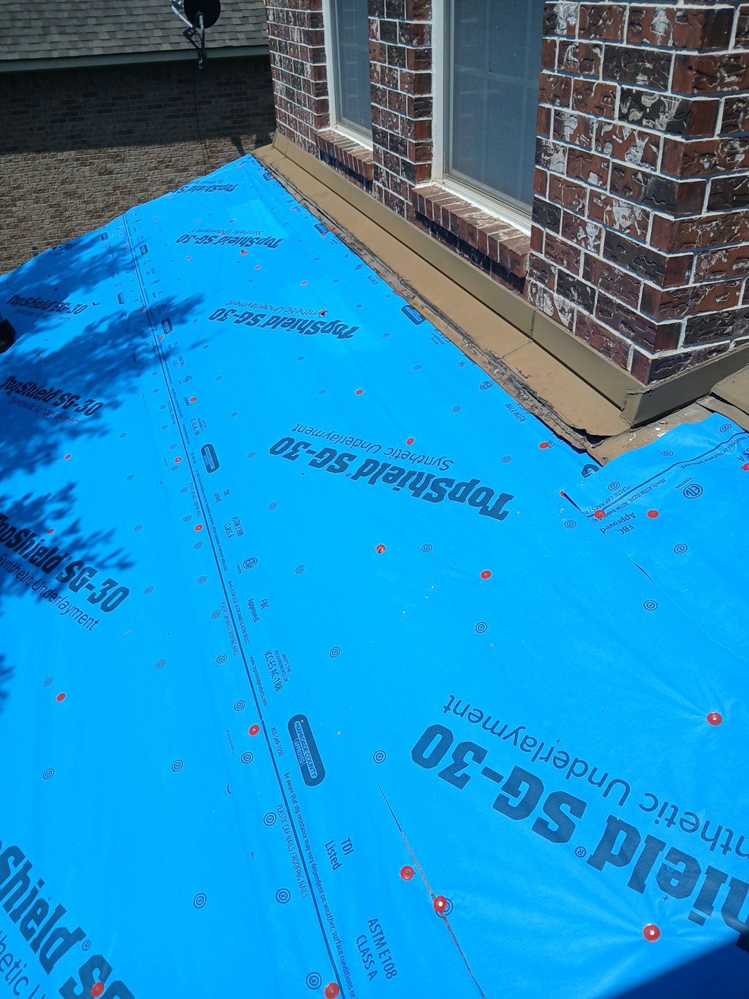 Residential Roofing Installation using Owen's Corning Duration (Lifetime) Shingles by Roof Repair Company