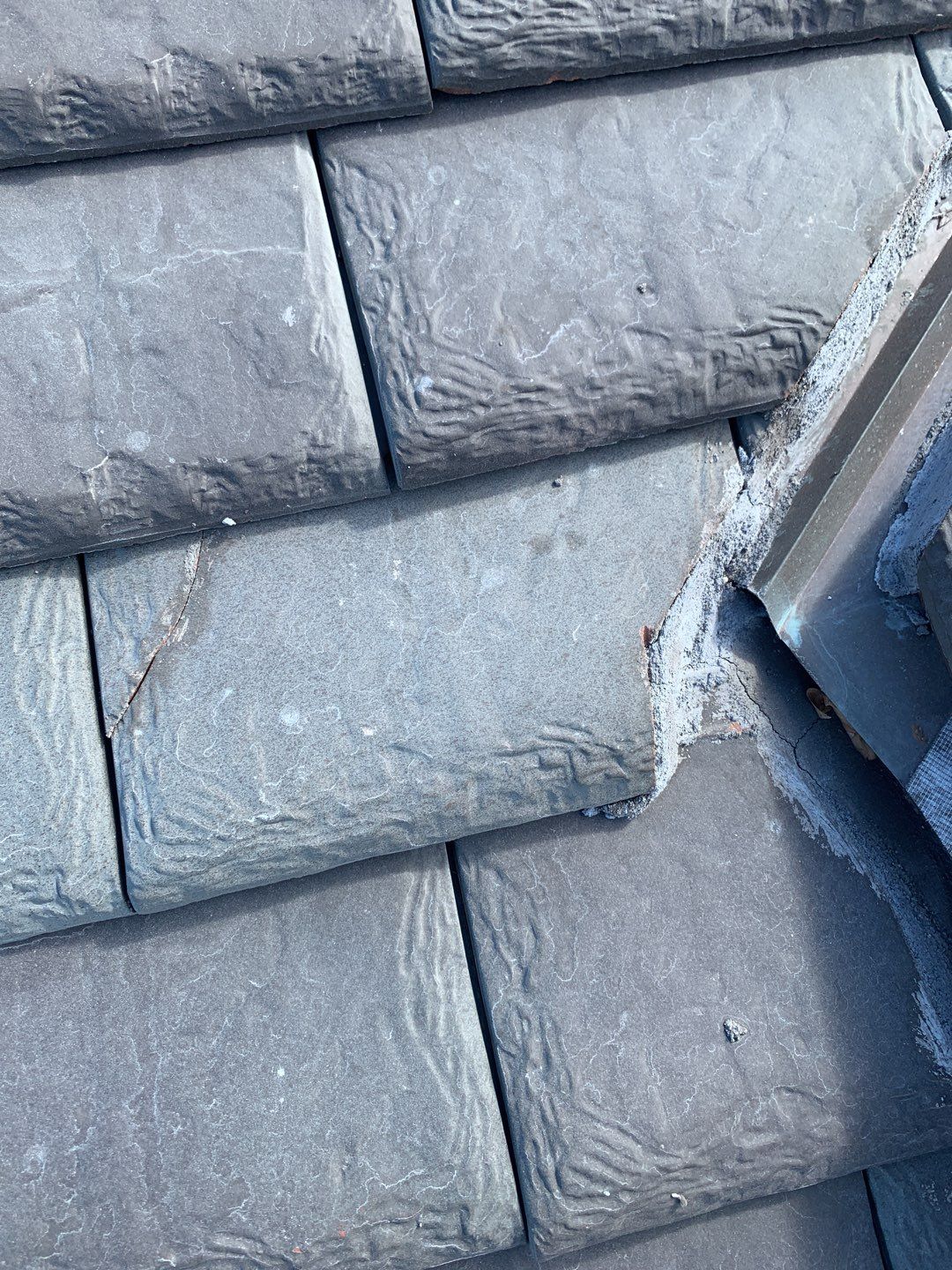 Ludowici - Lexington Slate - Vermont Gray Black by Istueta Roofing
