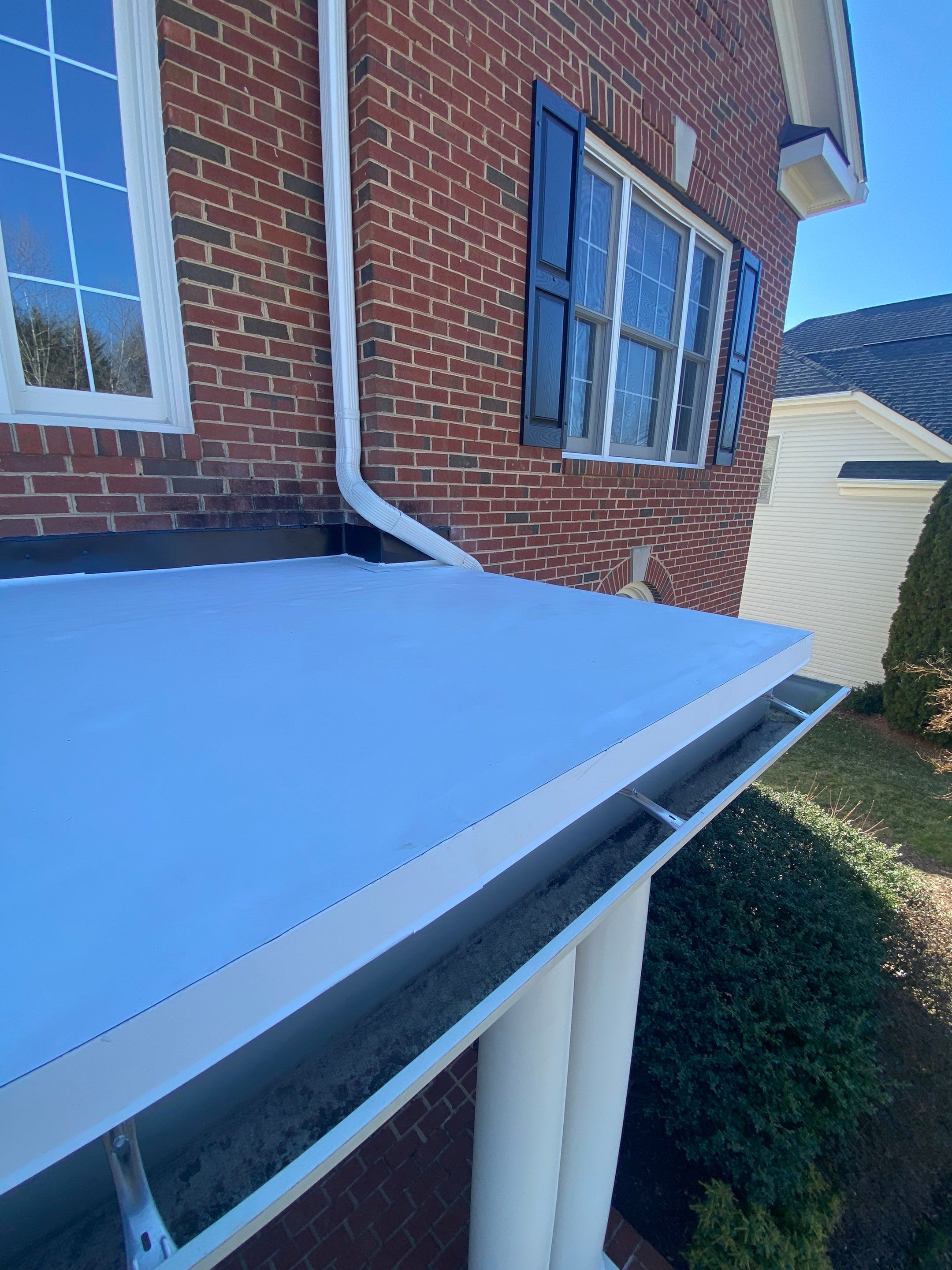 Springfield: Residential Roof Replacement with CertainTeed Landmark Pro in Max Def Moire Black by RM Banning, Inc.