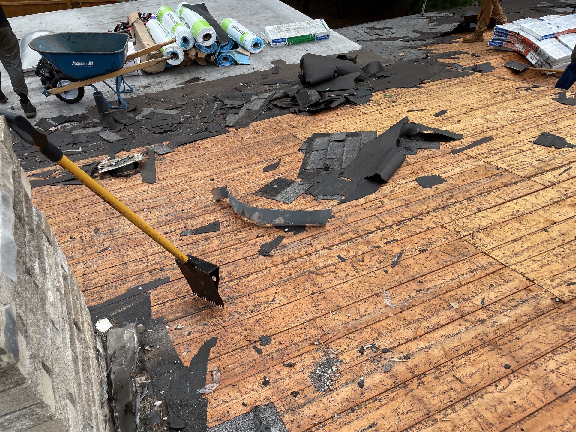 Roof Replacement using CertainTeed Landmark by 180 Contractors