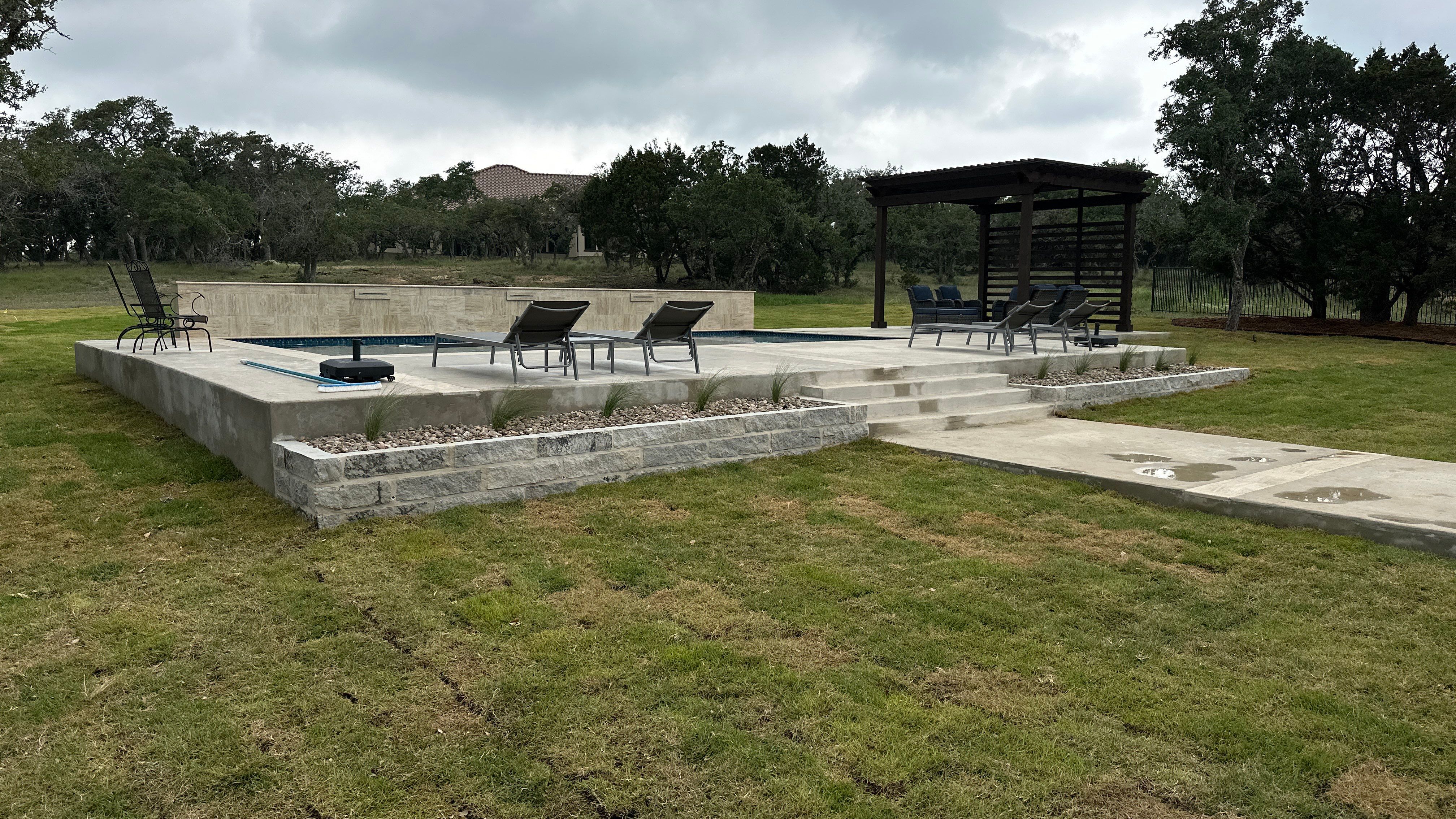 Belle Oaks - V by Singer Services