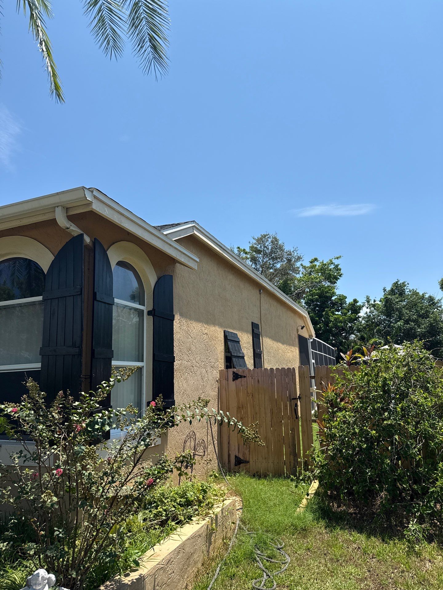 7-Inch Box Seamless Gutters in Bradenton FL by Gutter Professors